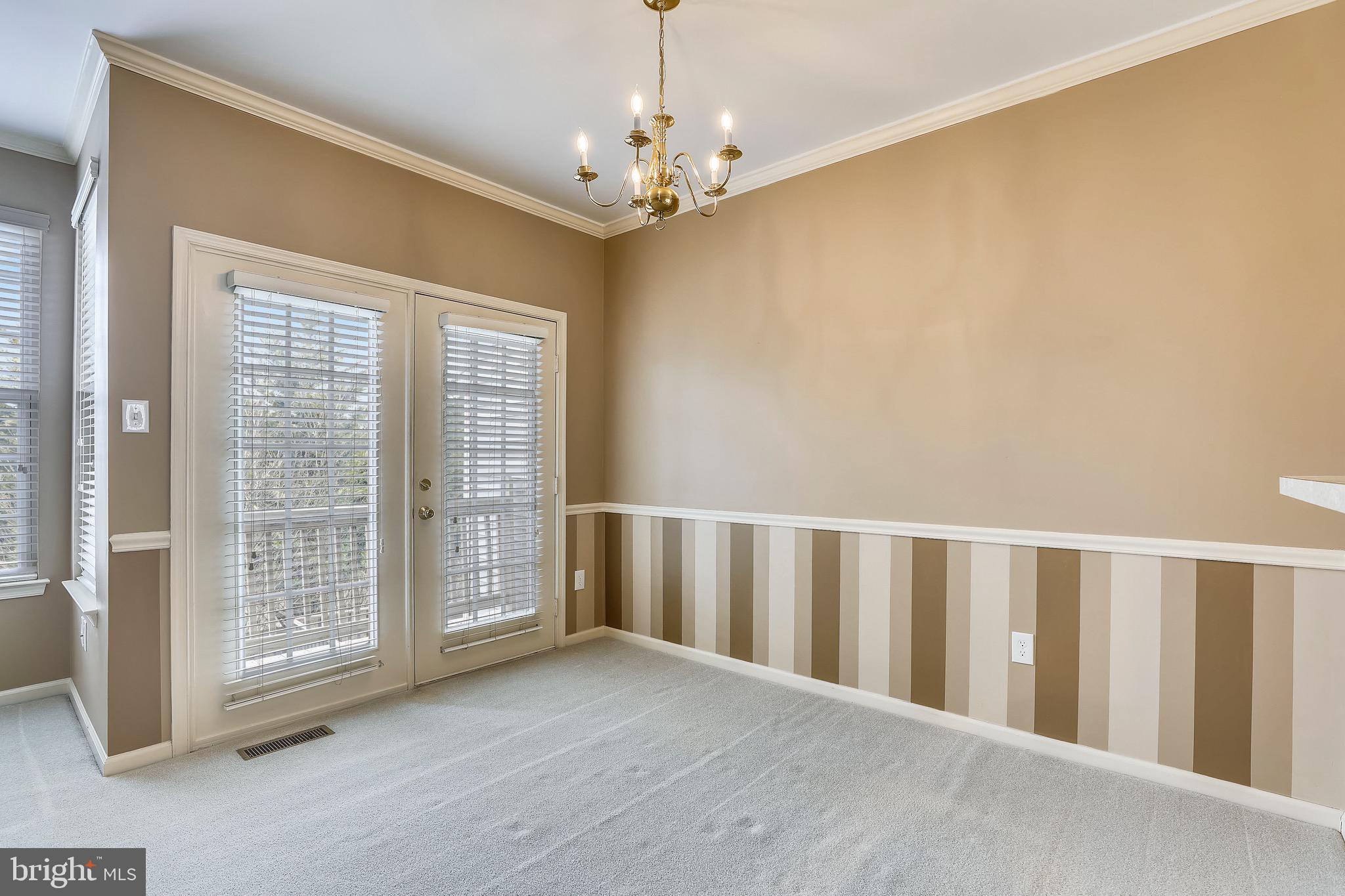 THE KNOLLS/CROFTON VILLAGE - Residential