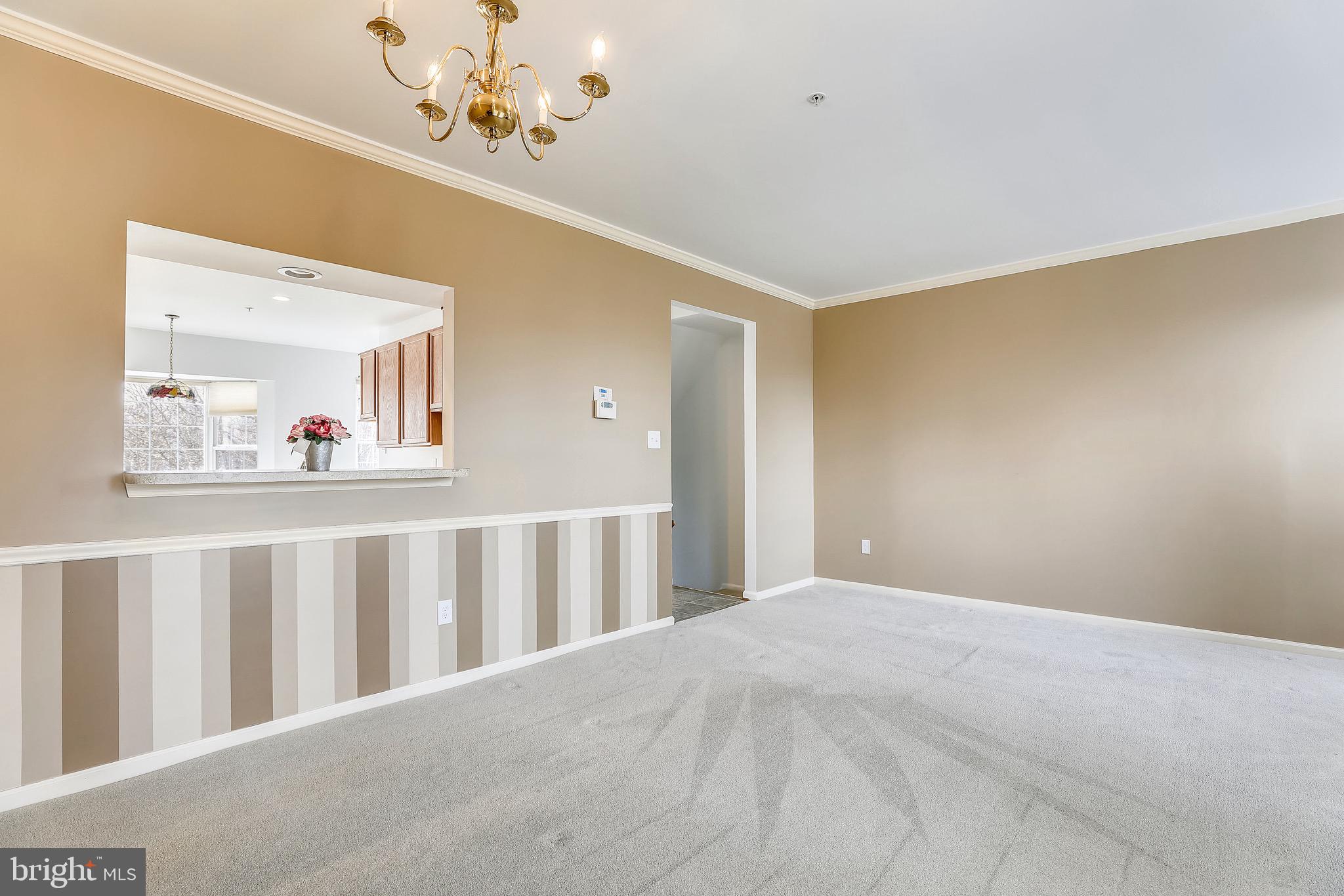 THE KNOLLS/CROFTON VILLAGE - Residential