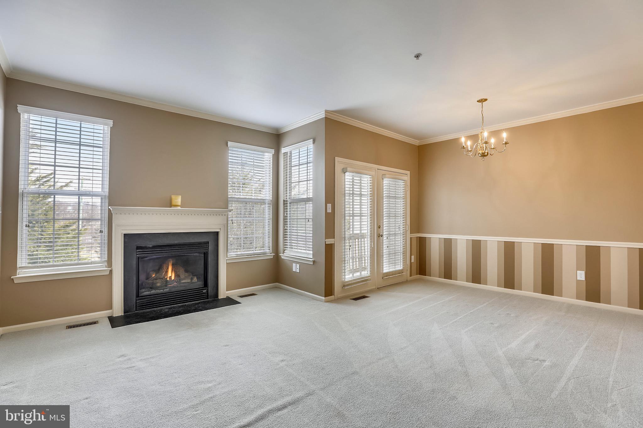 THE KNOLLS/CROFTON VILLAGE - Residential