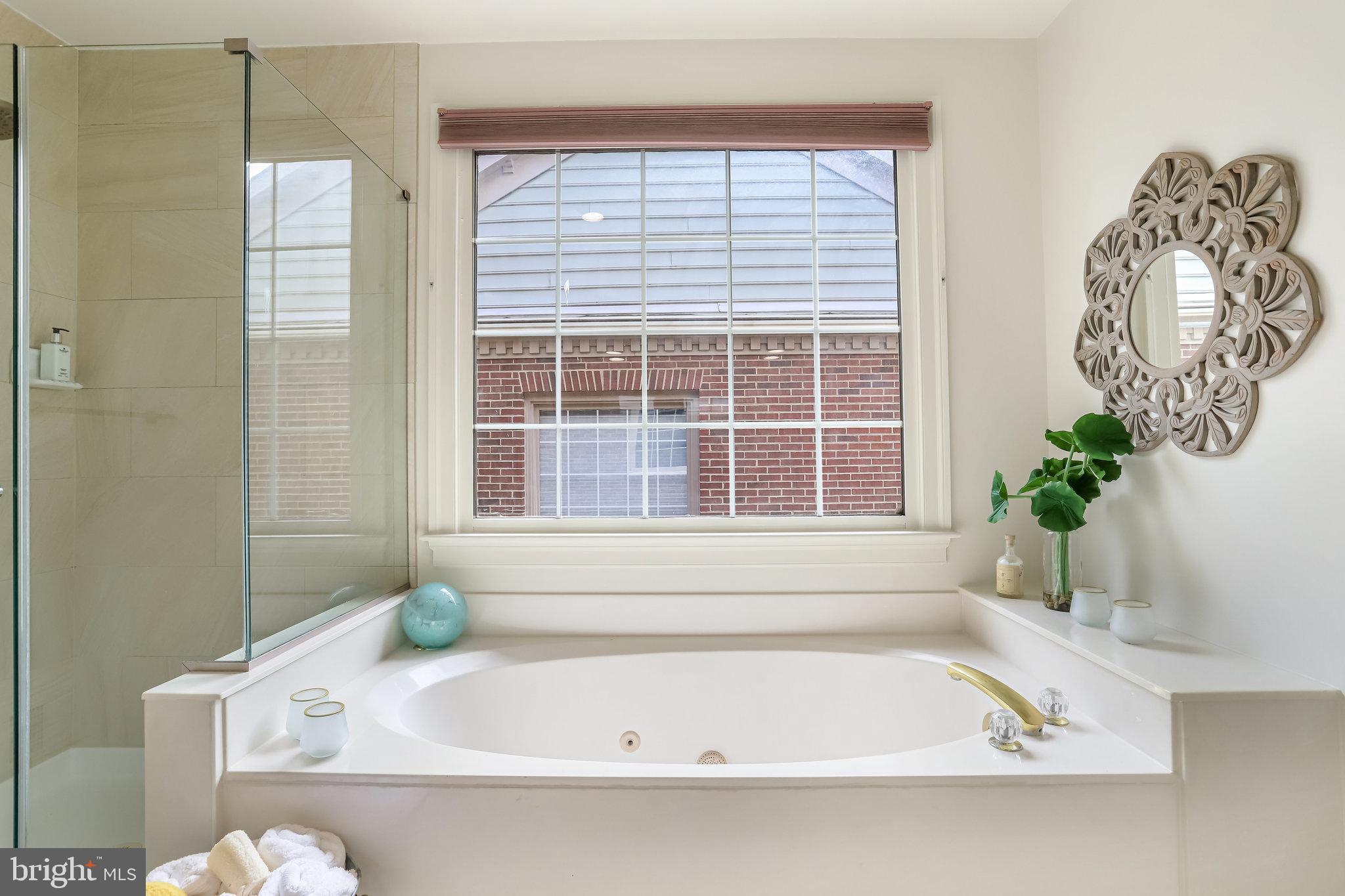 STONEGATE - Residential