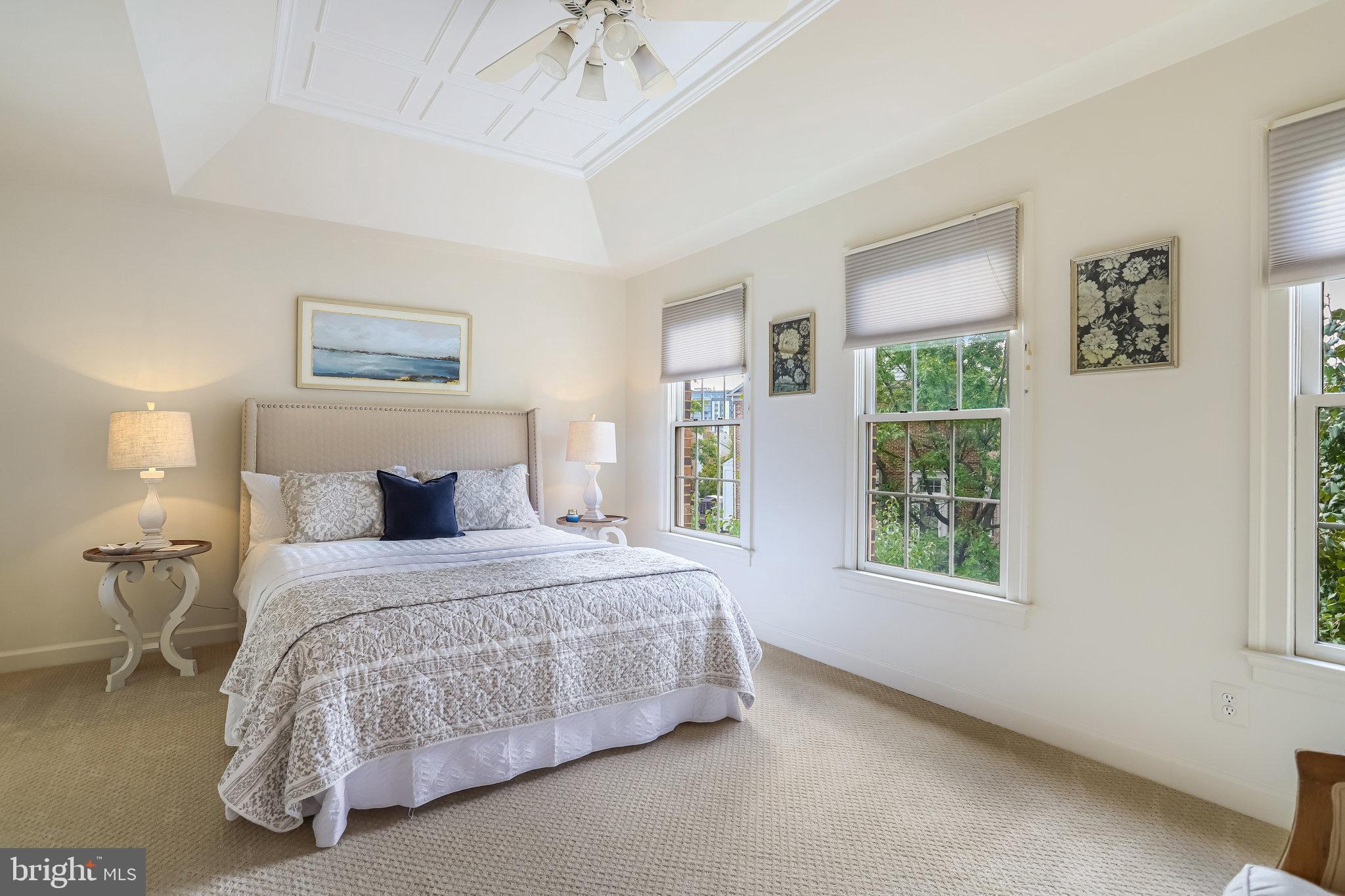 STONEGATE - Residential