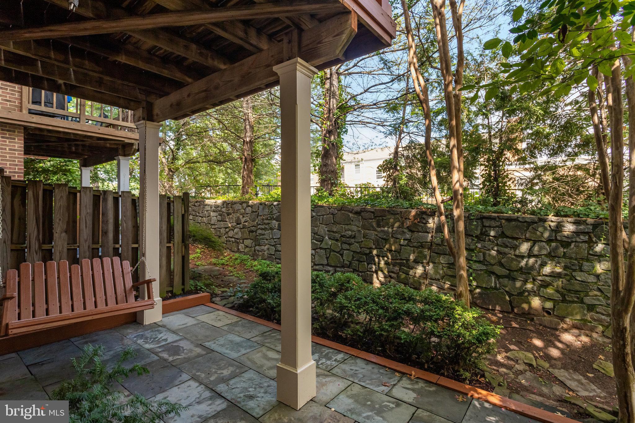 STONEGATE - Residential