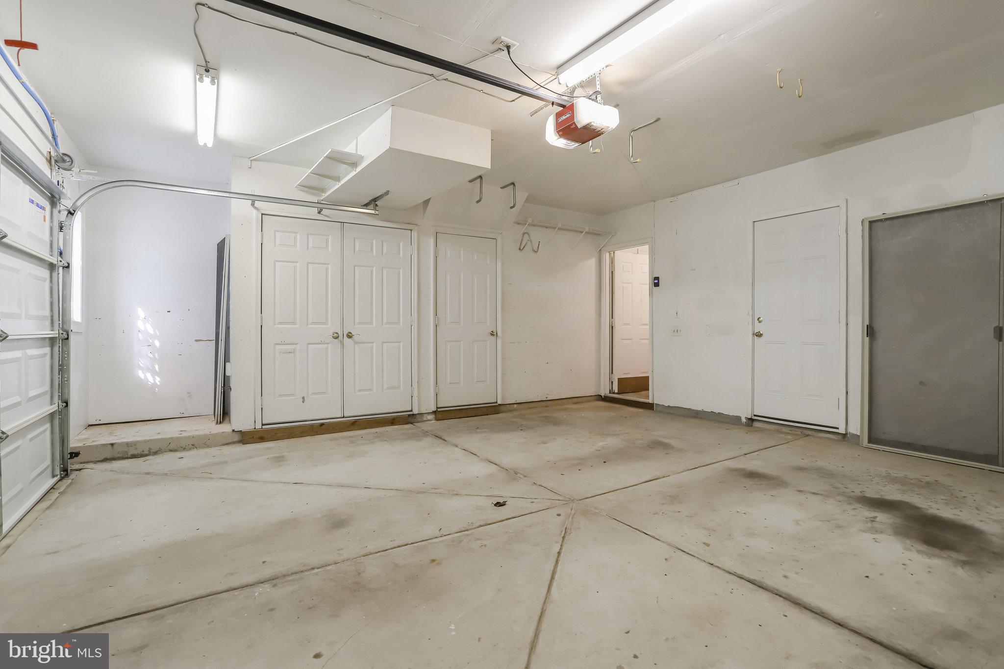 STONEGATE - Residential