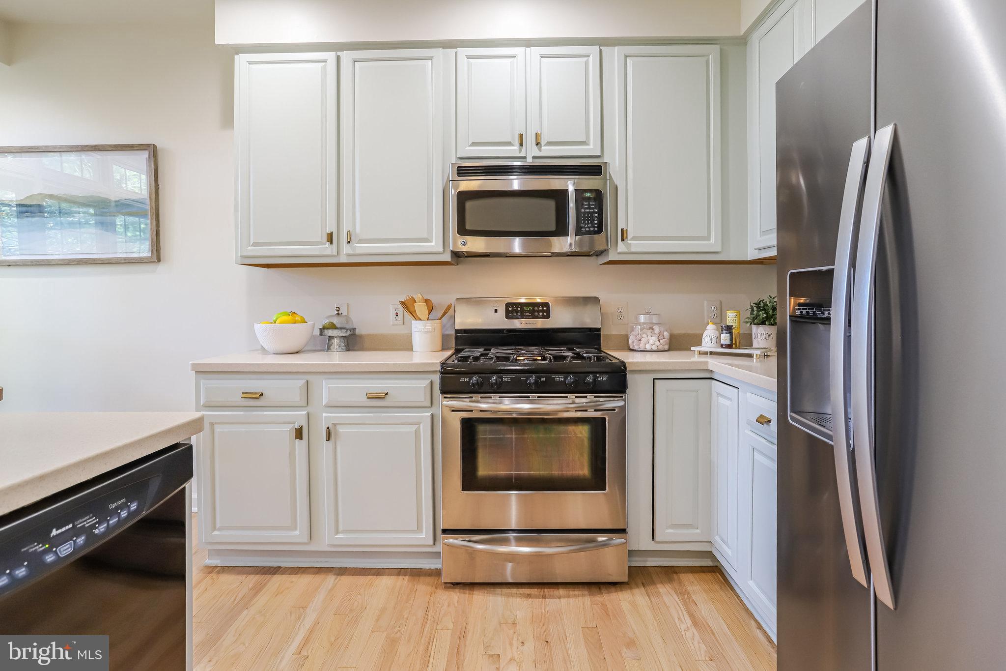 STONEGATE - Residential