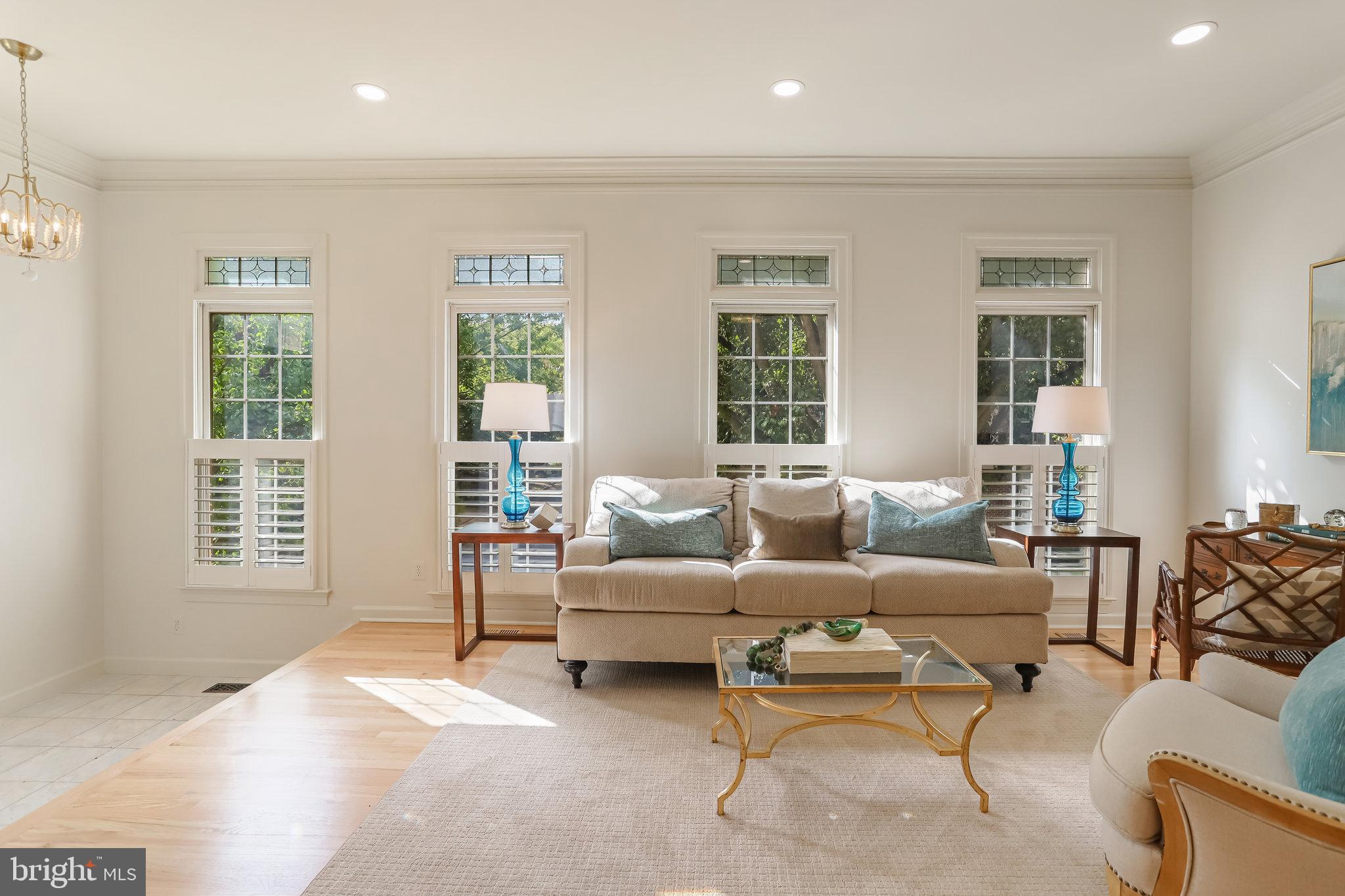 STONEGATE - Residential