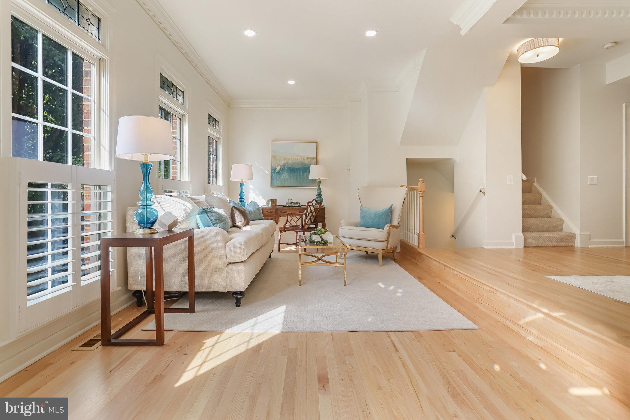 STONEGATE - Residential