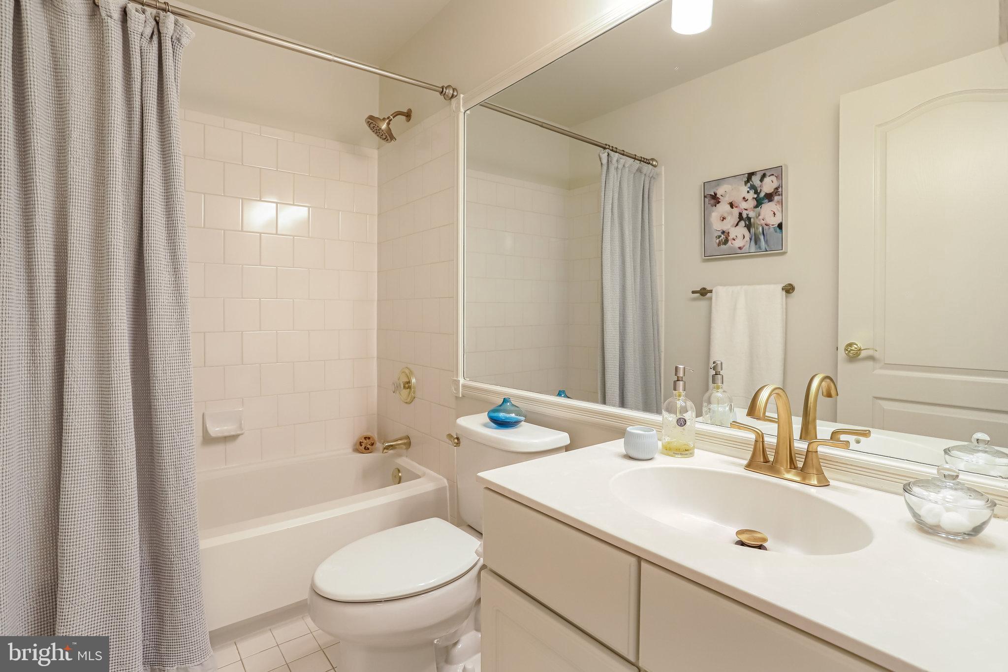 STONEGATE - Residential