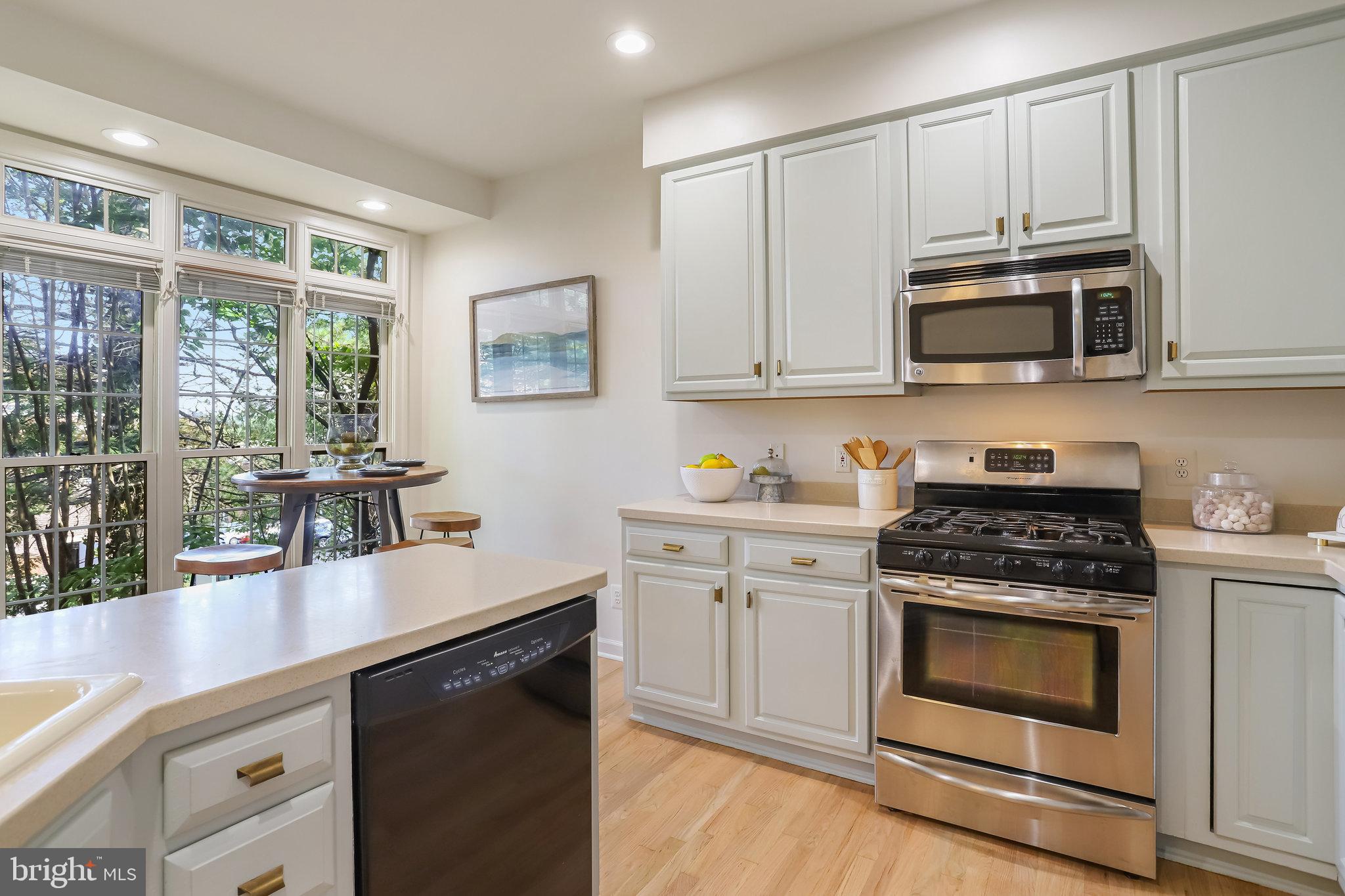 STONEGATE - Residential