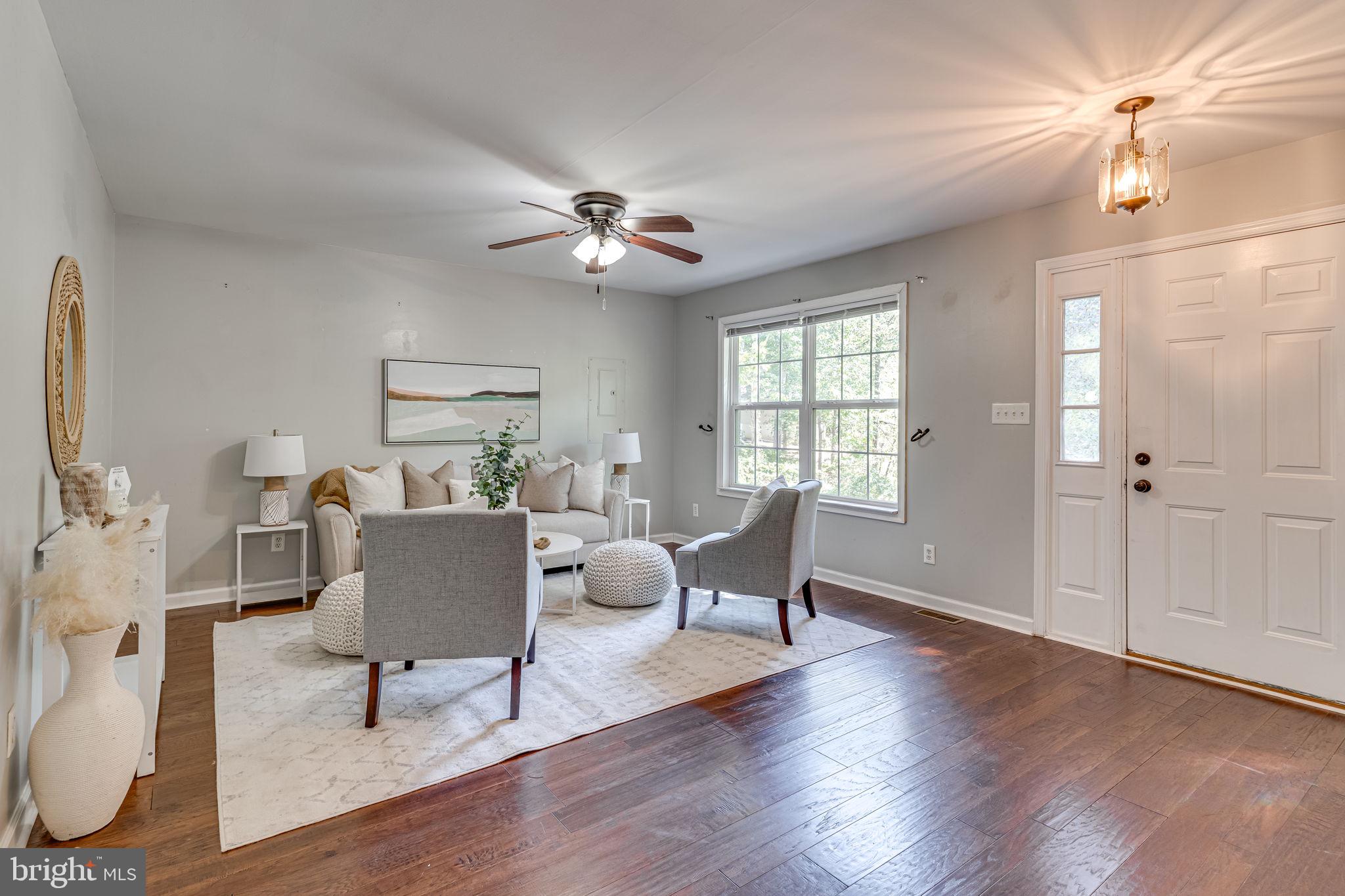 WHITE SANDS - Residential