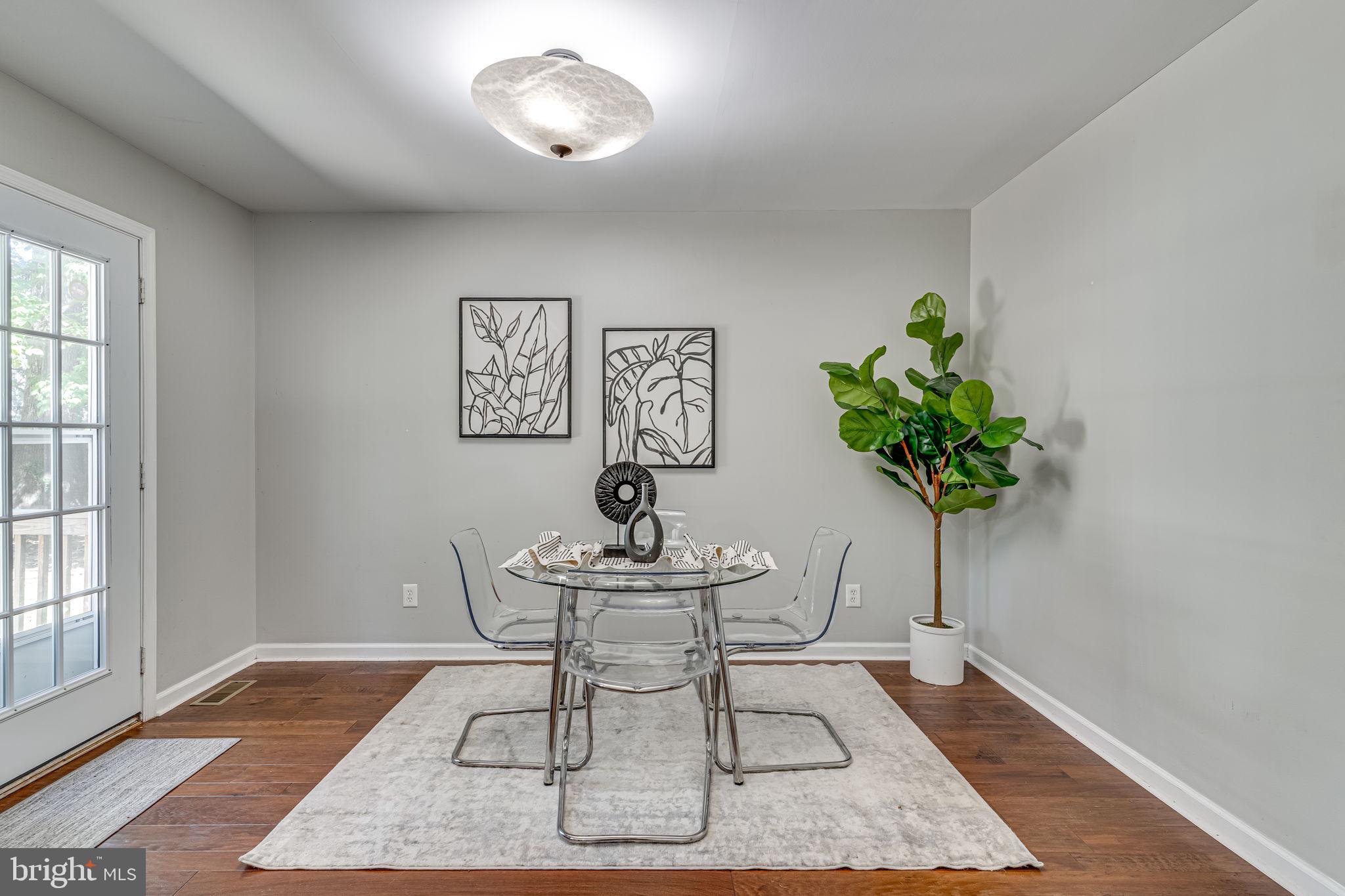 WHITE SANDS - Residential