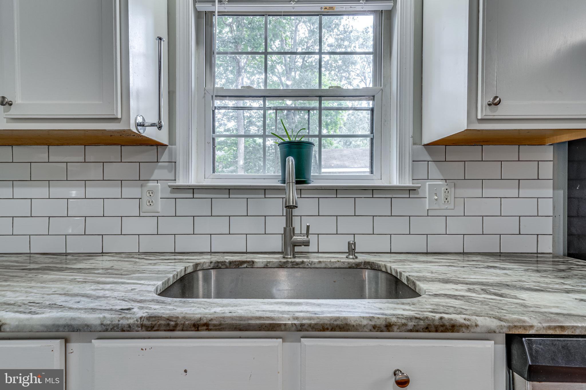 WHITE SANDS - Residential