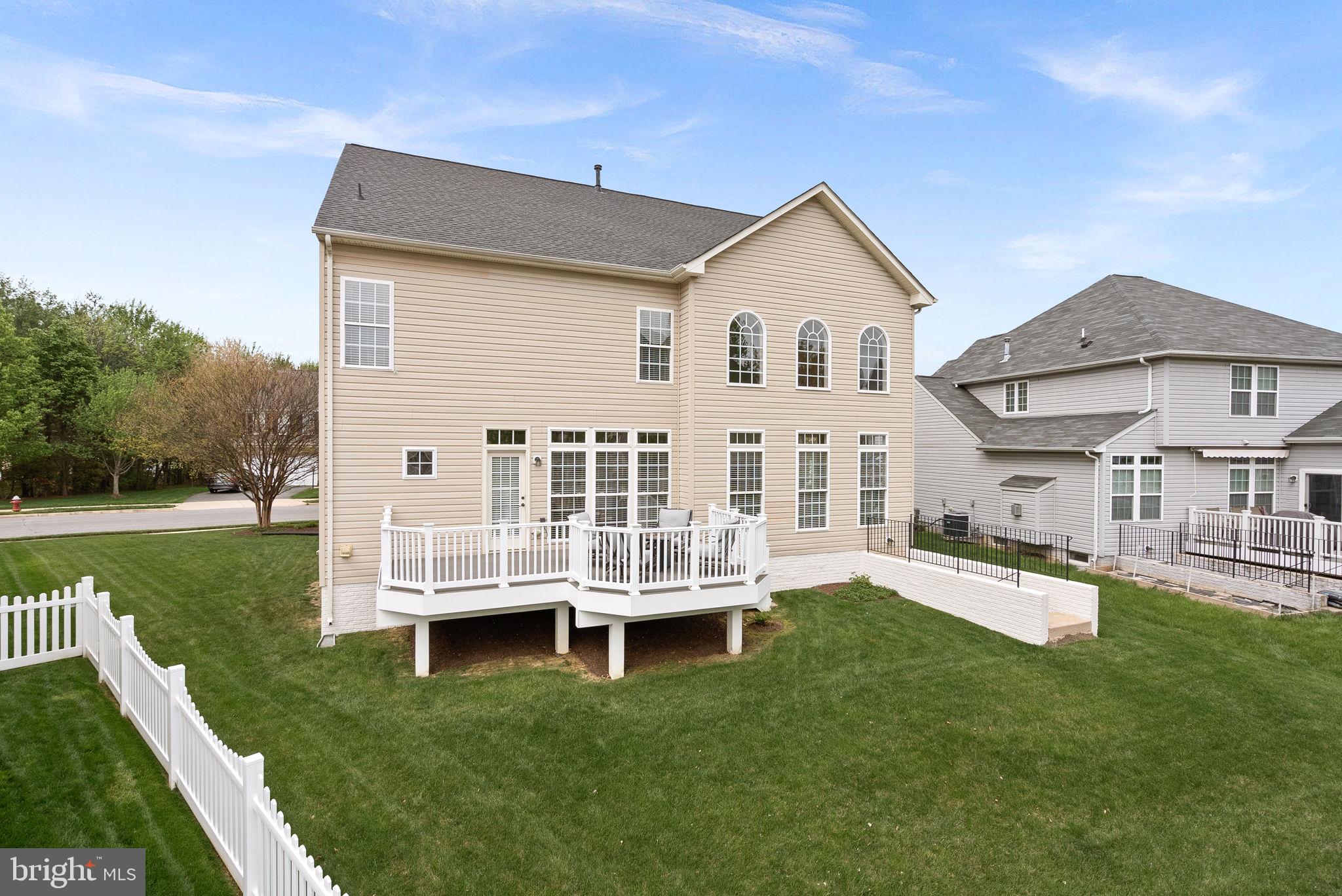 LITTLE RIVER COMMONS - Residential