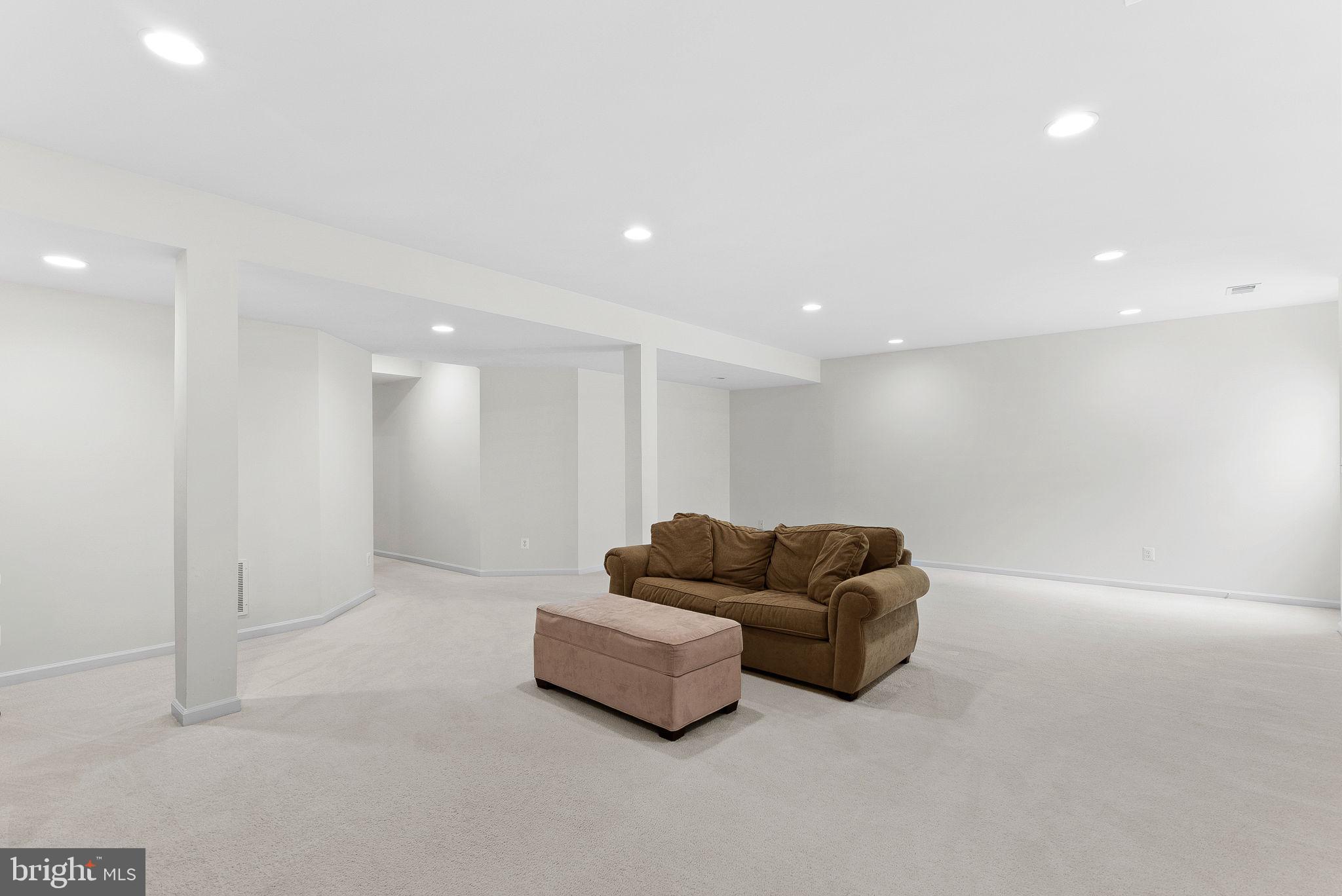 LITTLE RIVER COMMONS - Residential