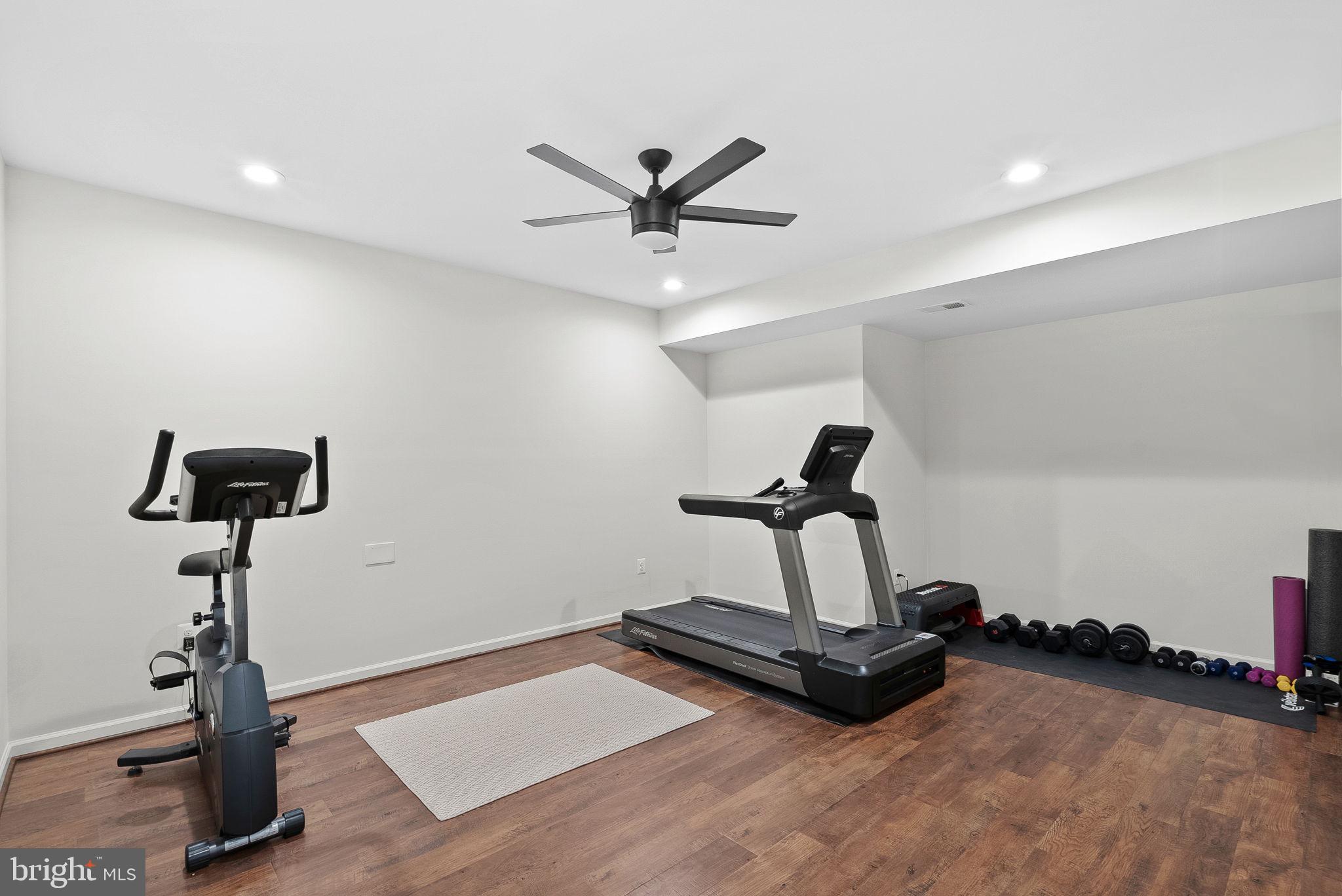 LITTLE RIVER COMMONS - Residential