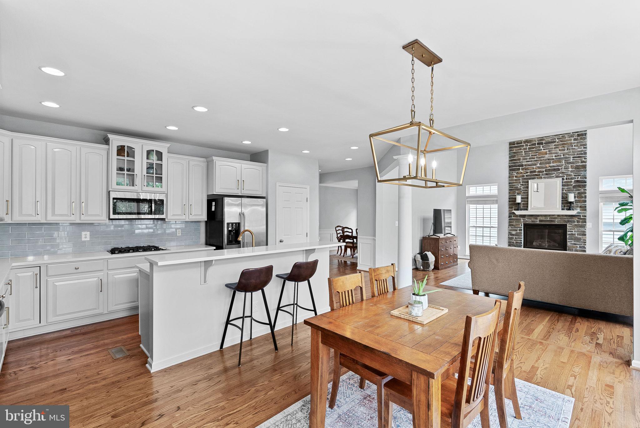 LITTLE RIVER COMMONS - Residential