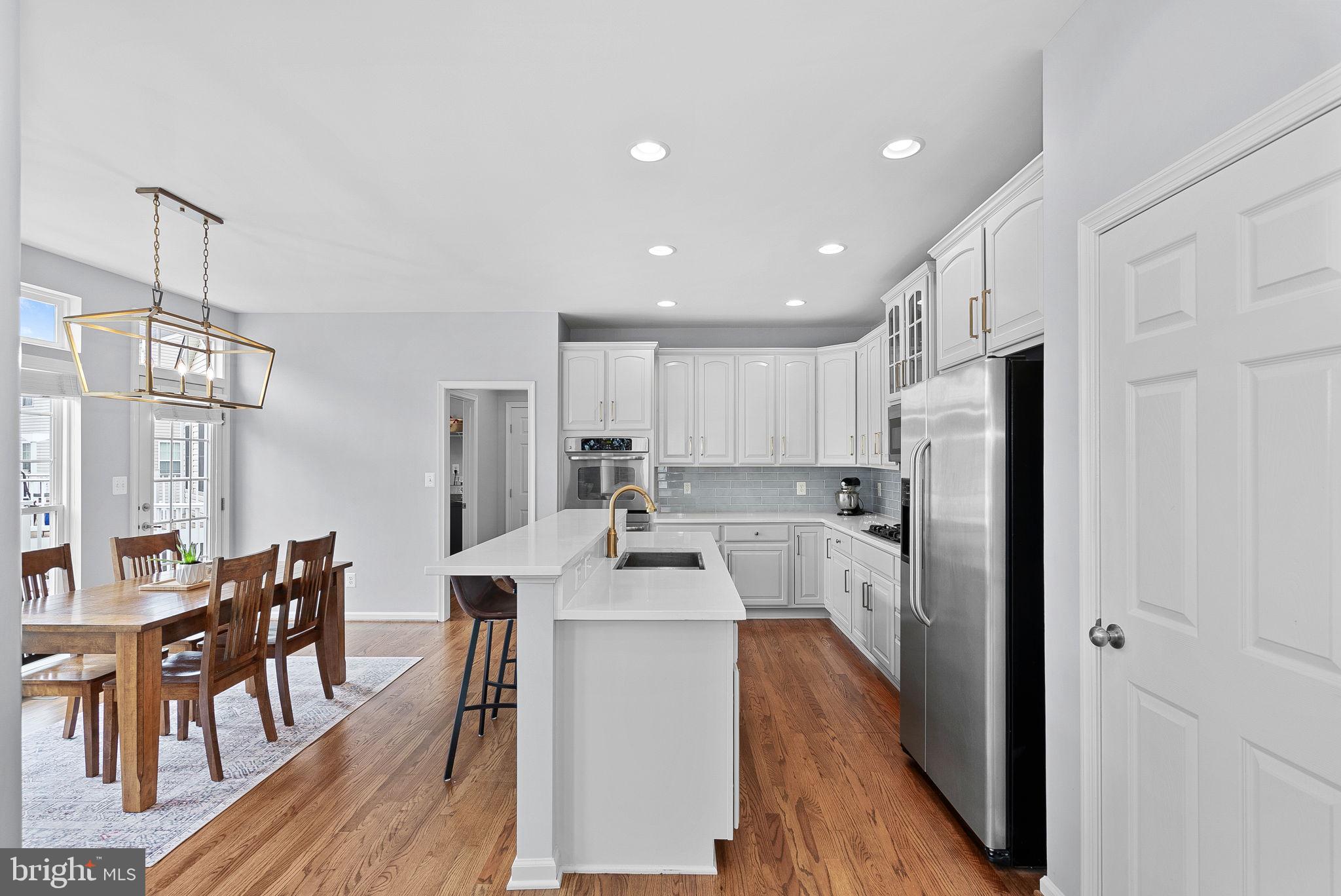 LITTLE RIVER COMMONS - Residential