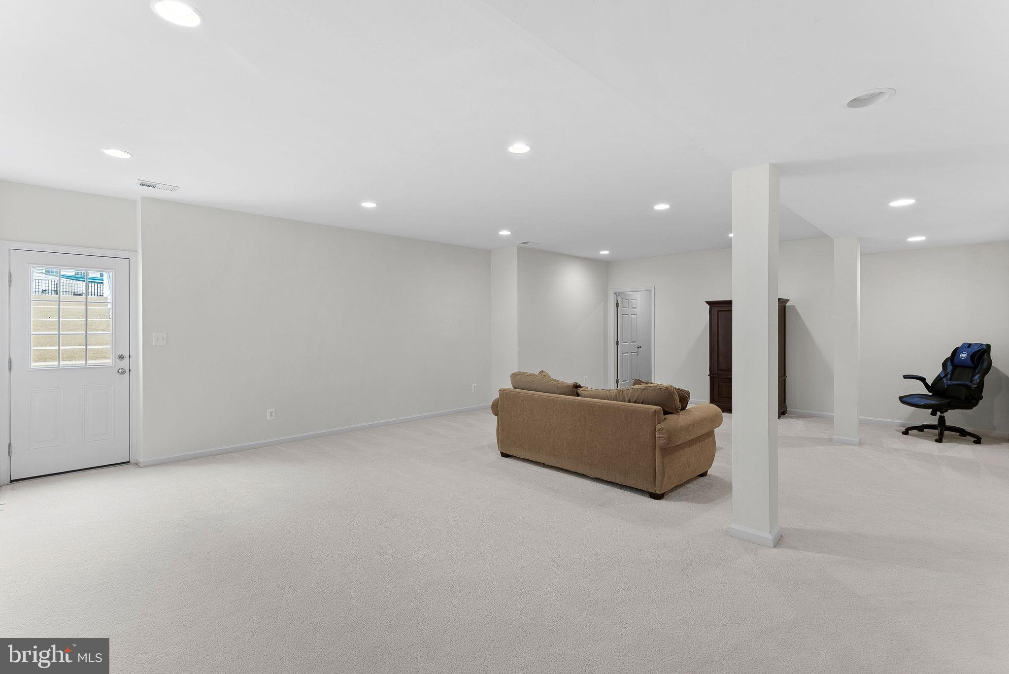 LITTLE RIVER COMMONS - Residential