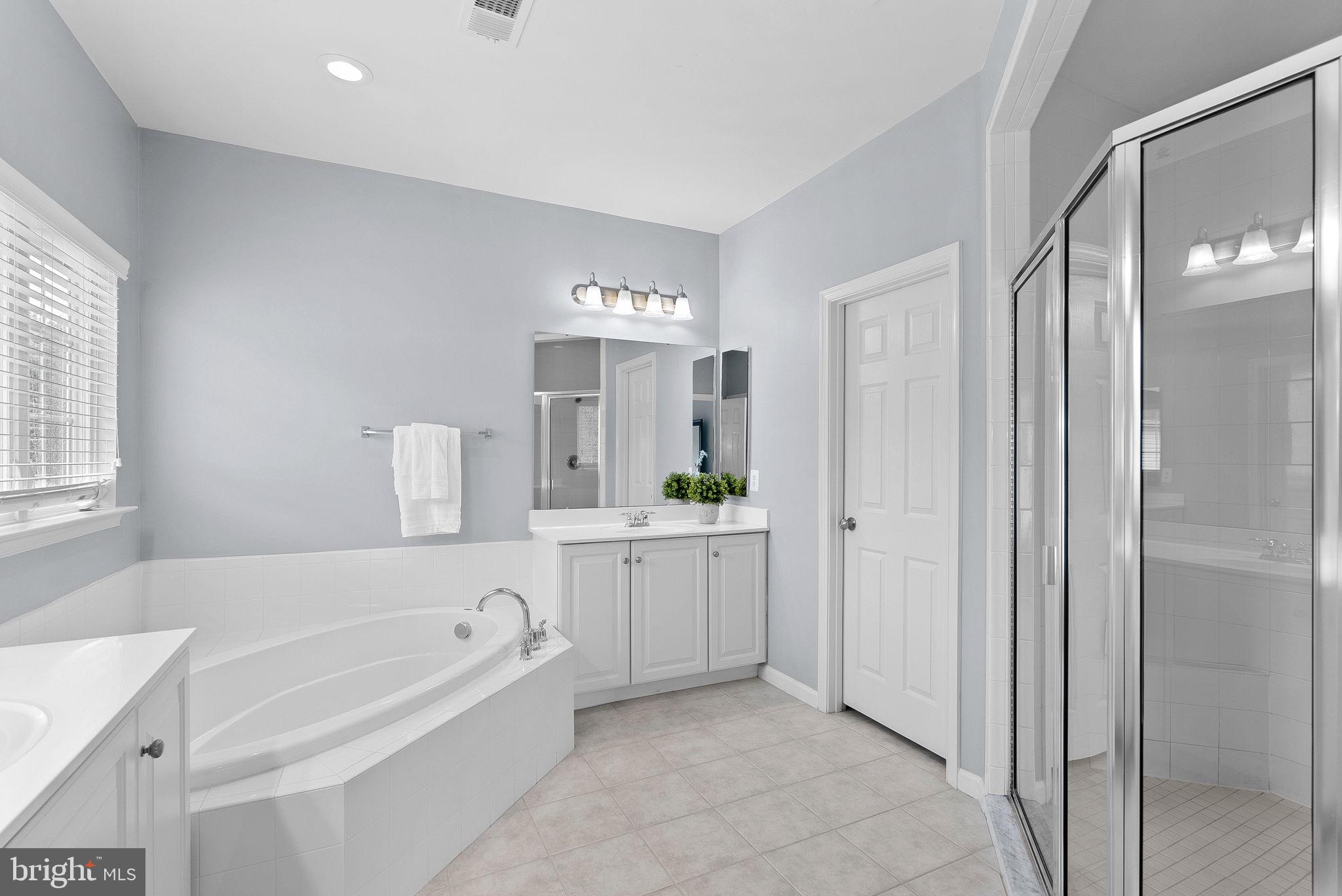 LITTLE RIVER COMMONS - Residential