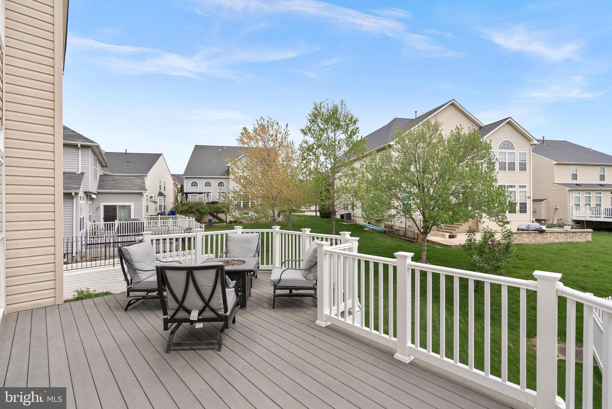 LITTLE RIVER COMMONS - Residential