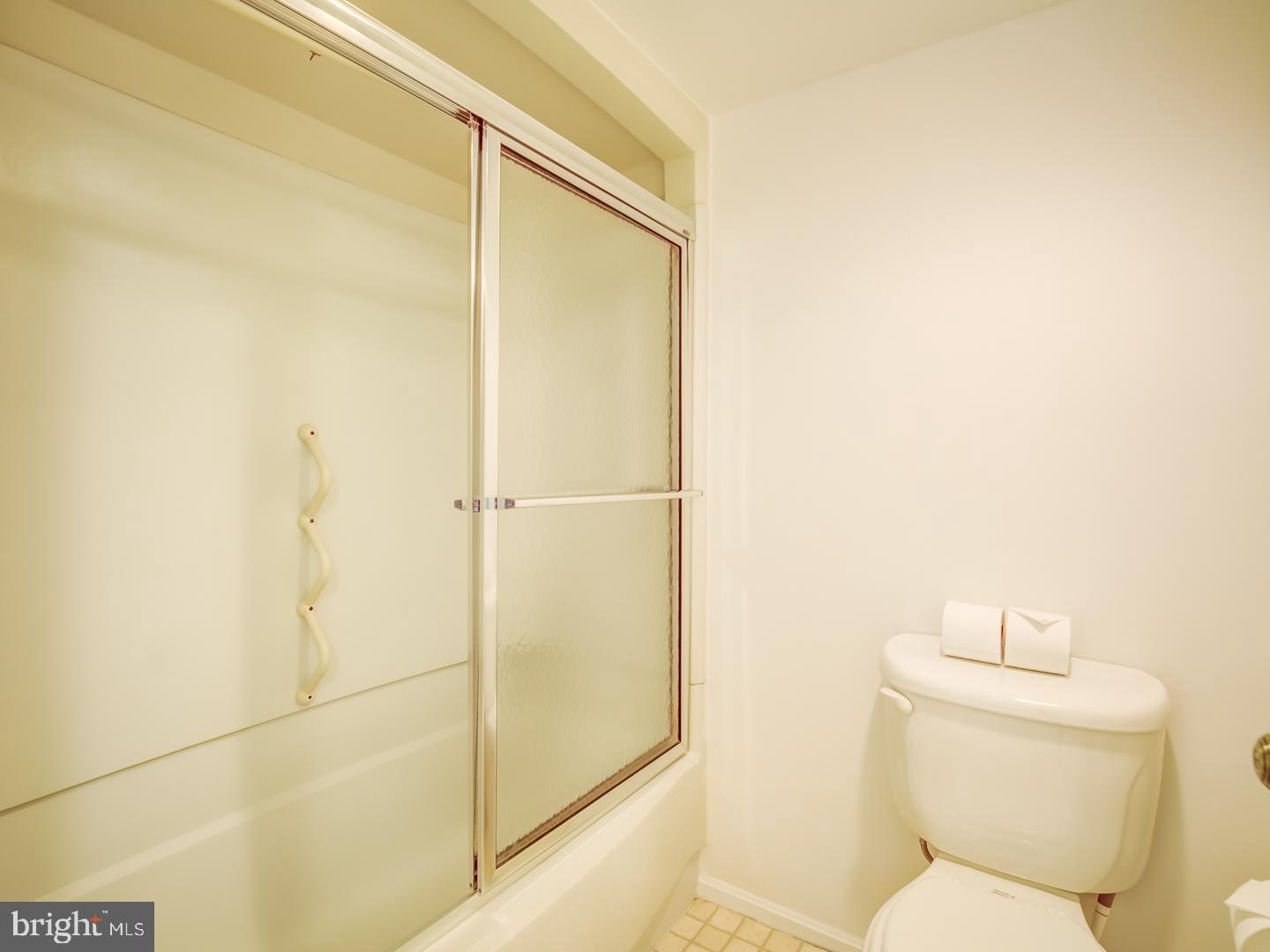 LEISURE WORLD - Residential