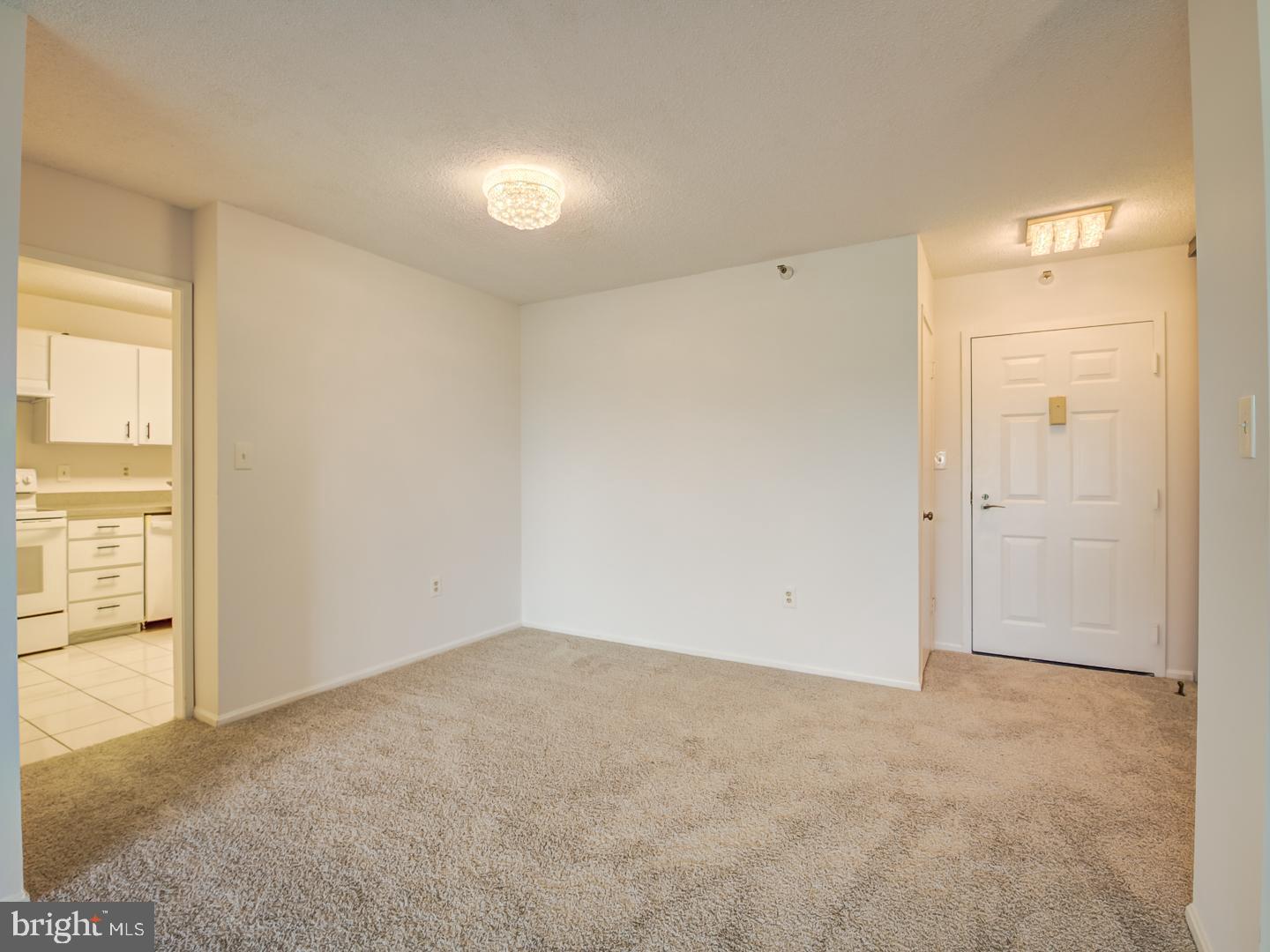 LEISURE WORLD - Residential