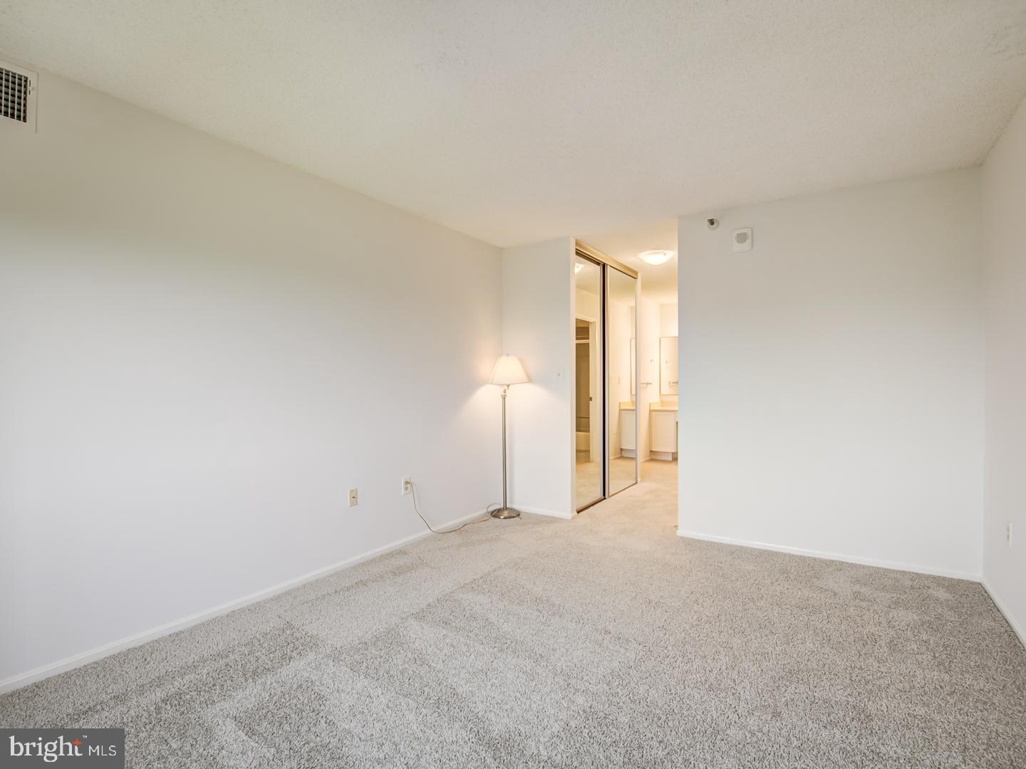 LEISURE WORLD - Residential