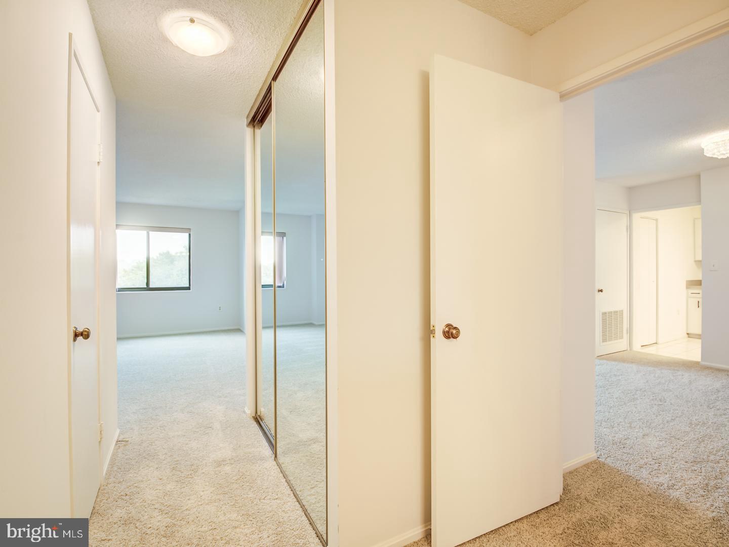 LEISURE WORLD - Residential