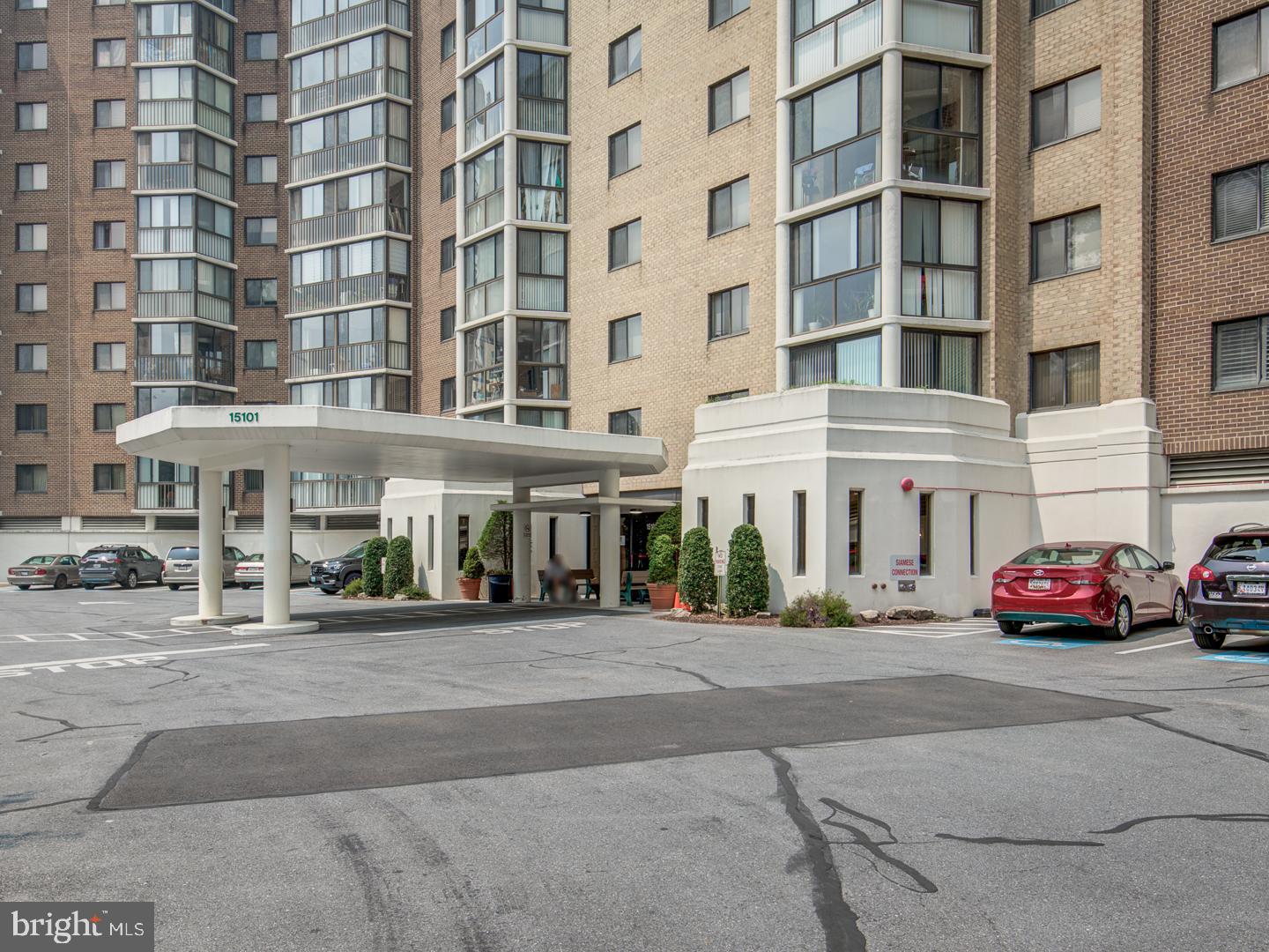 LEISURE WORLD - Residential