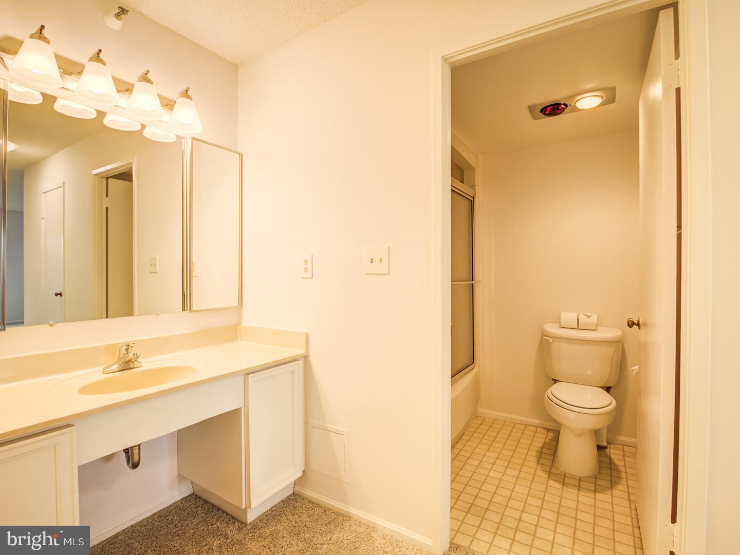 LEISURE WORLD - Residential