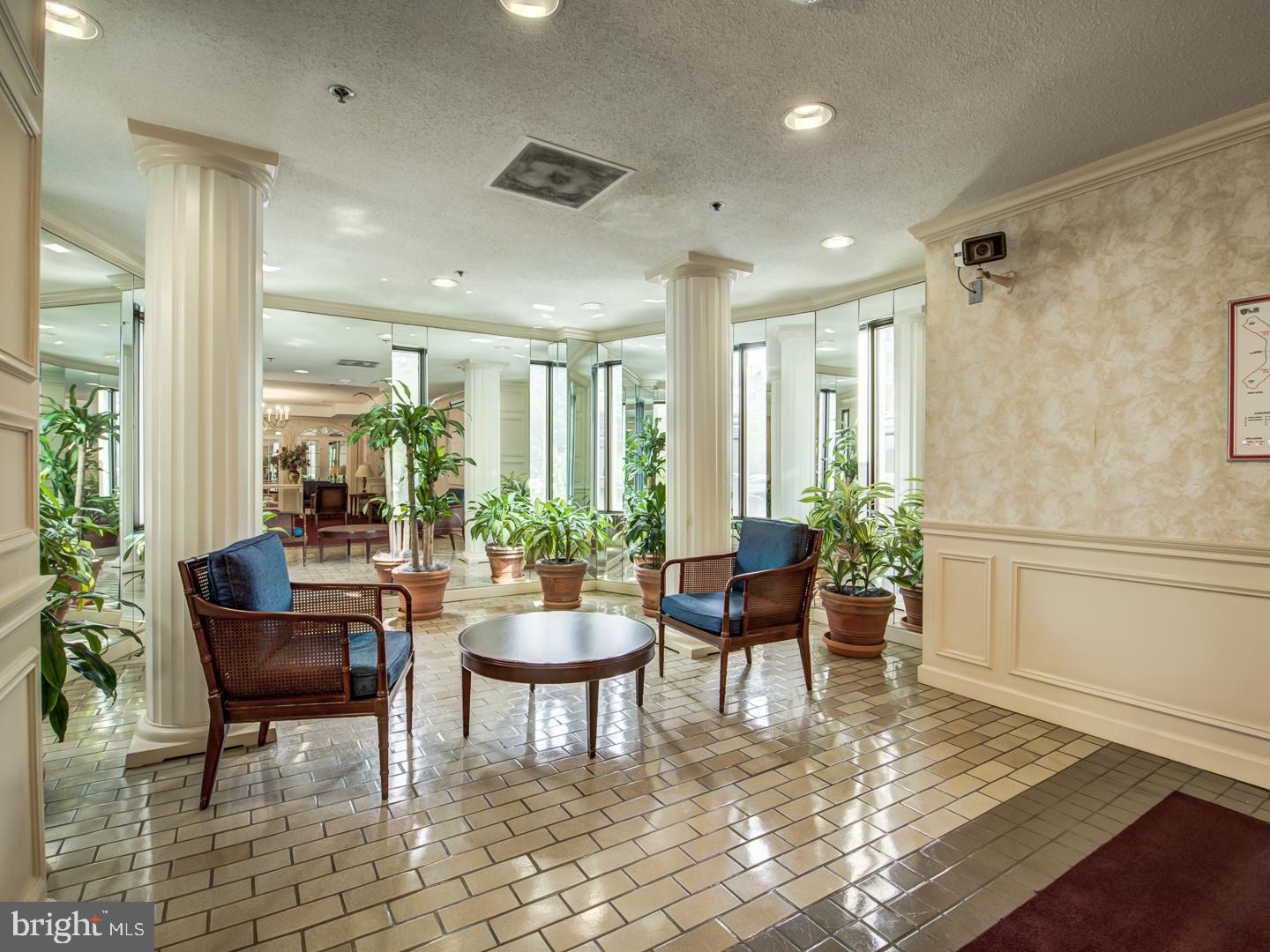 LEISURE WORLD - Residential