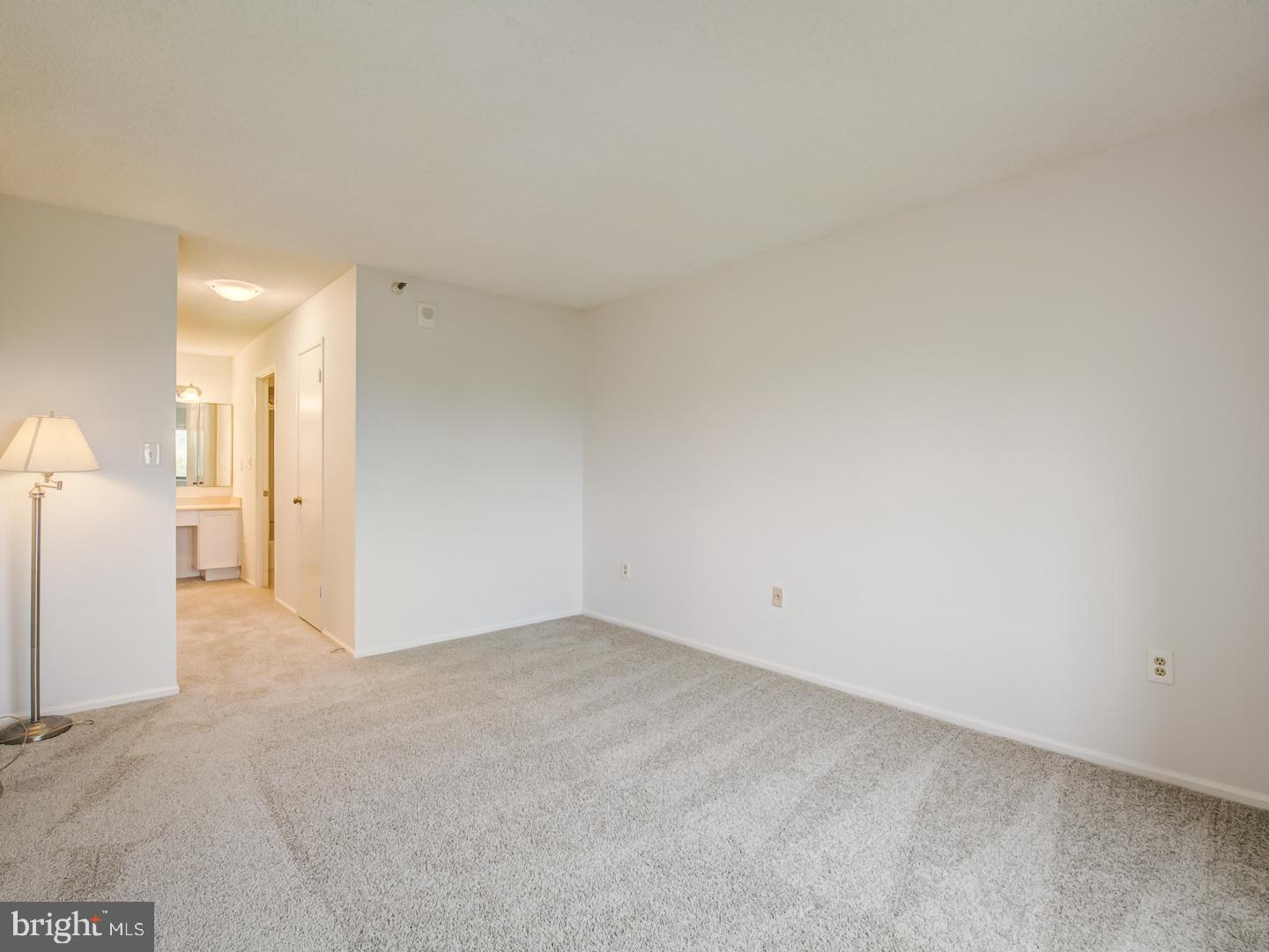 LEISURE WORLD - Residential