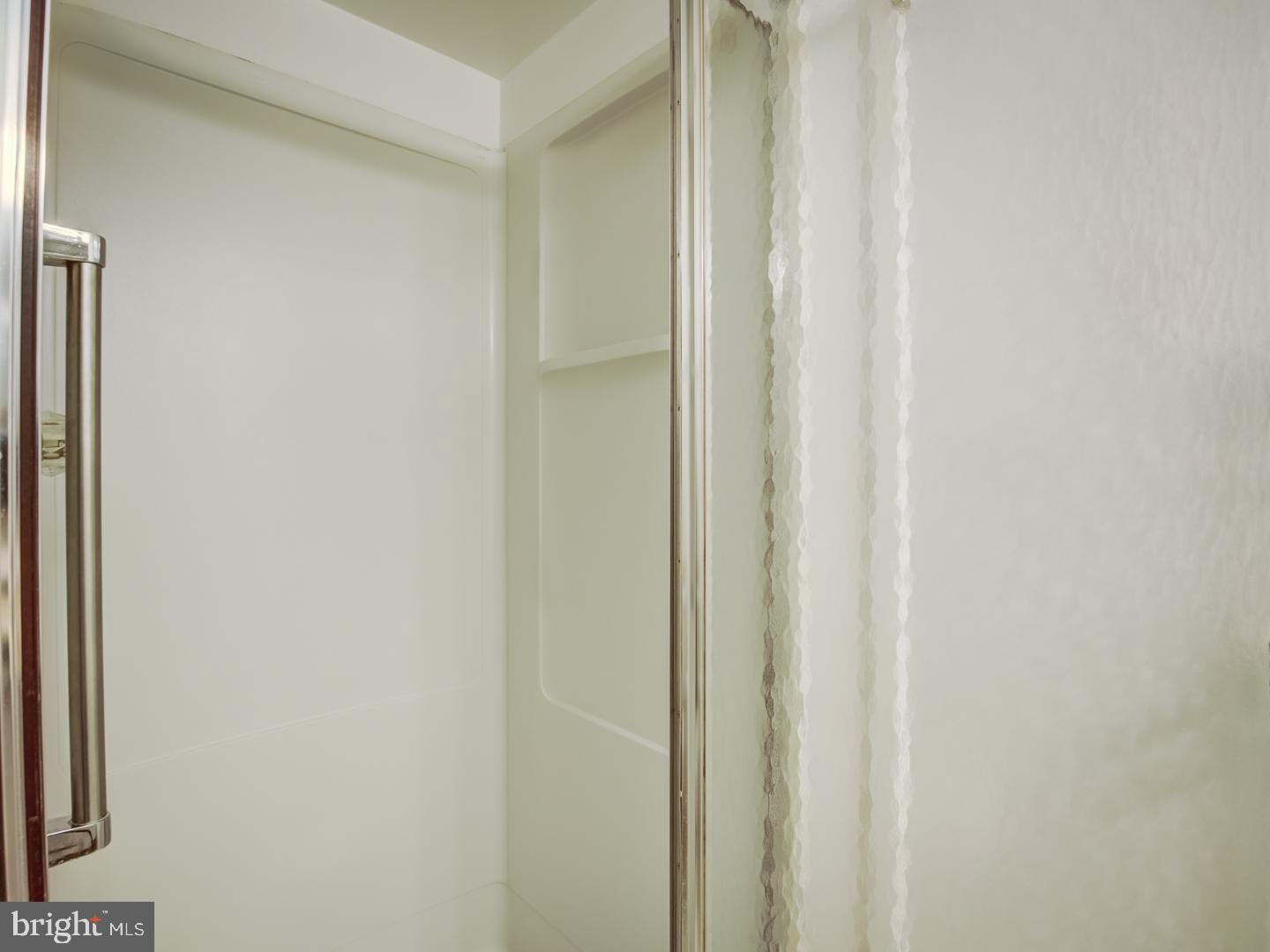 LEISURE WORLD - Residential