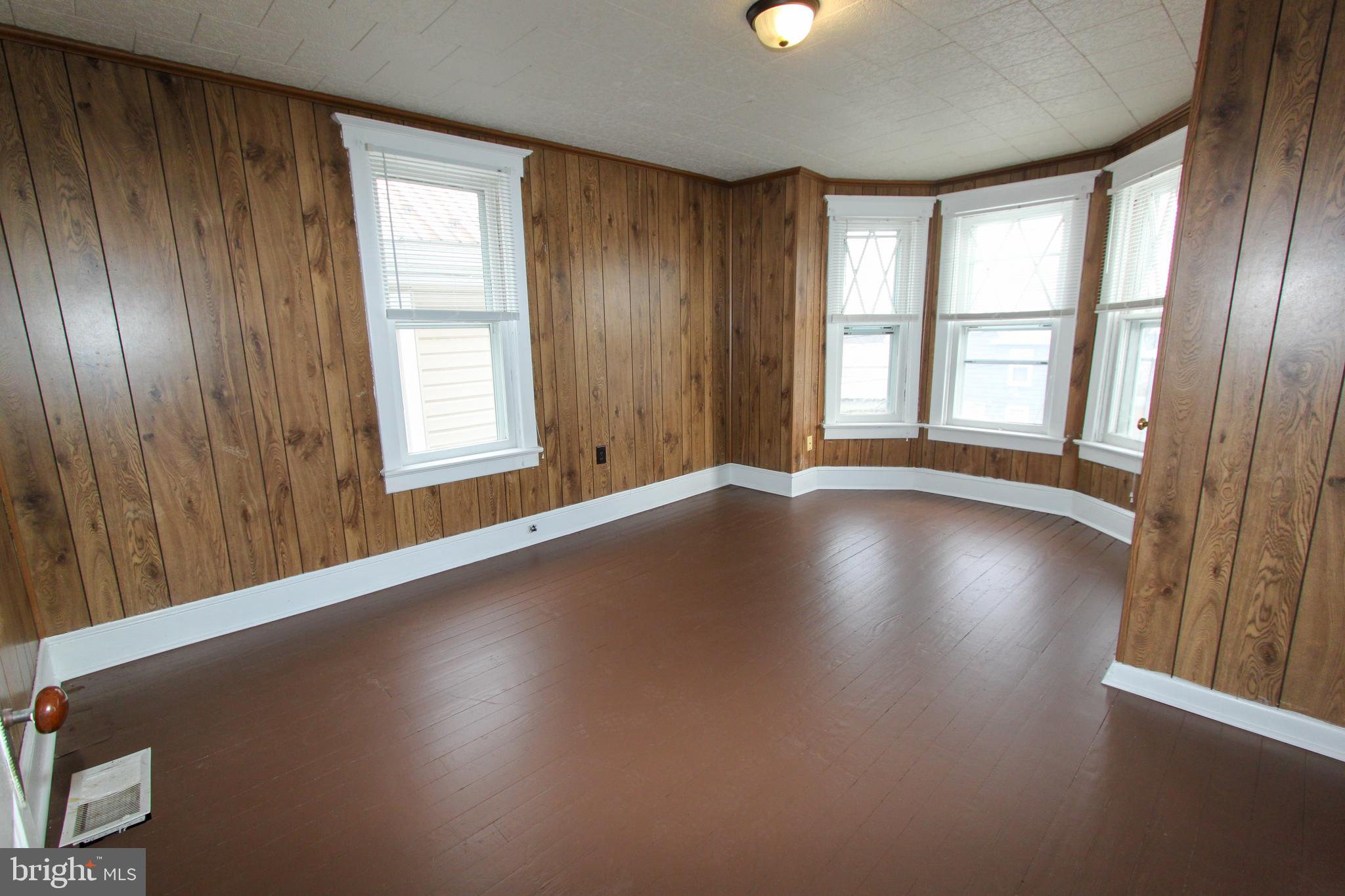 CITY OF MARTINSBURG - Residential Lease