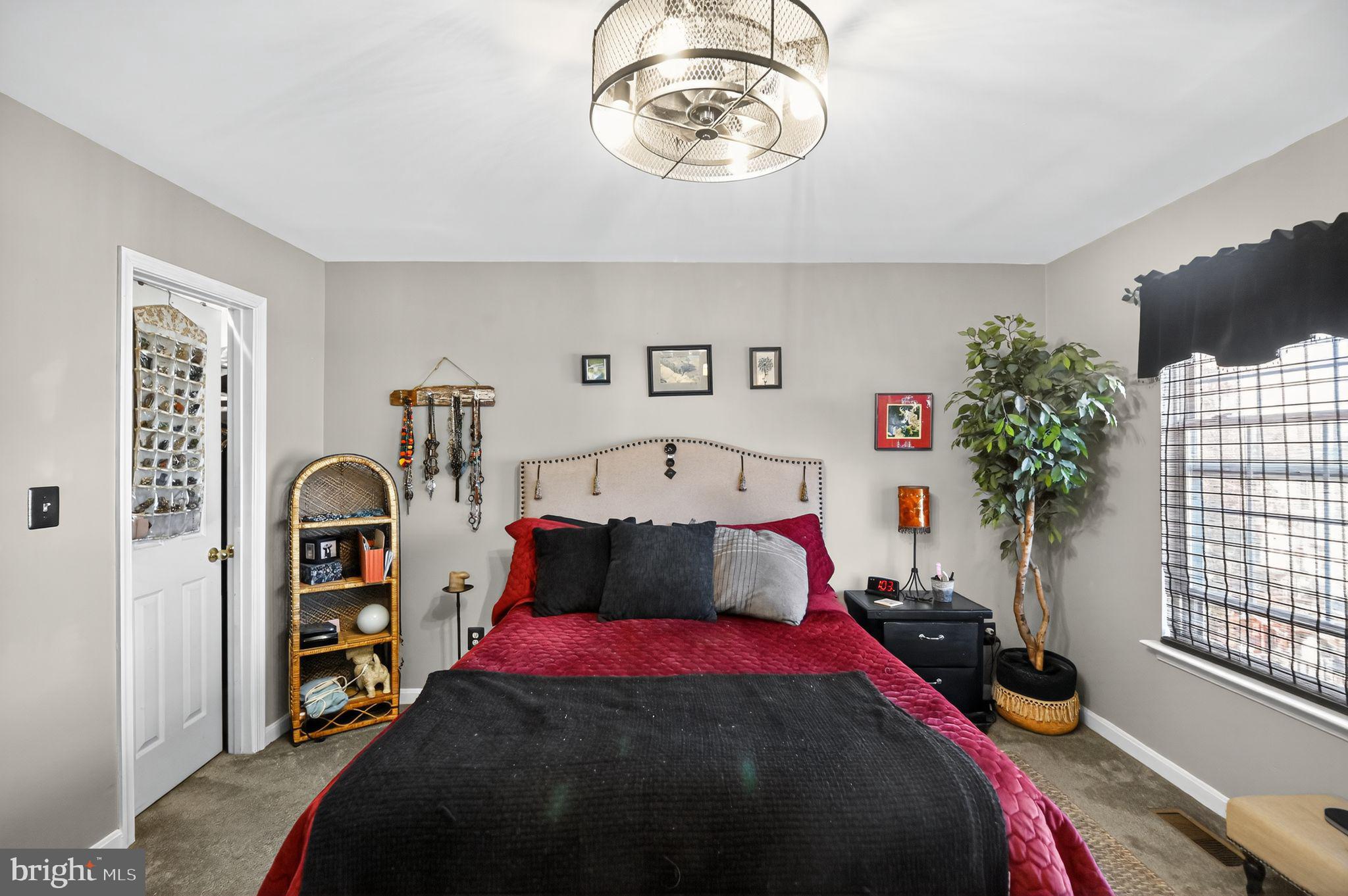 LAKECREST - Residential