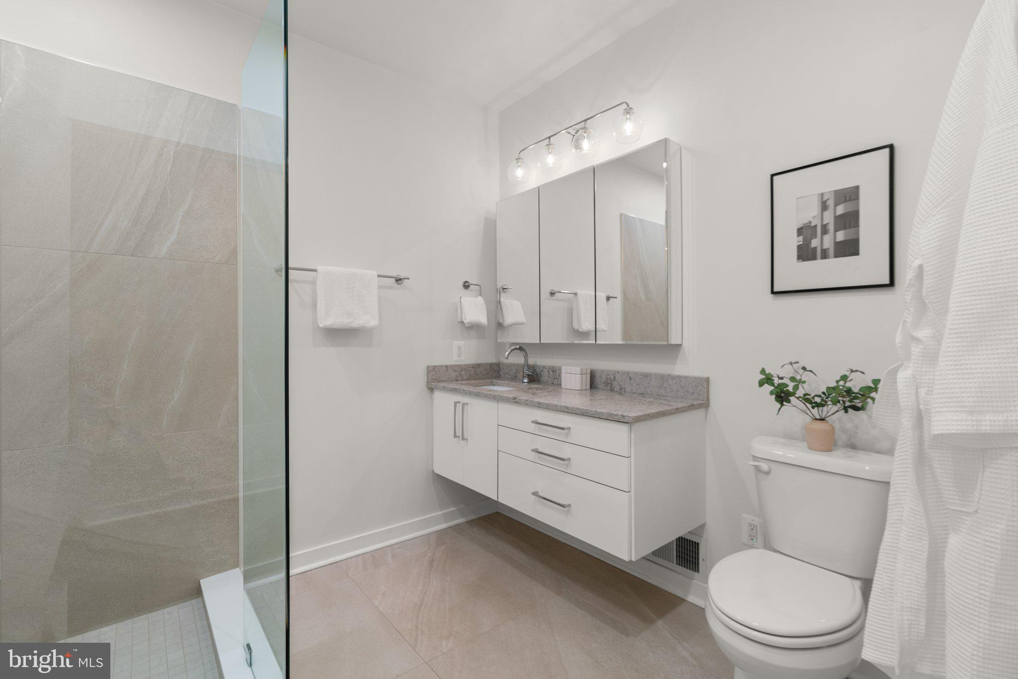 LAKEWOOD ESTATES - Residential