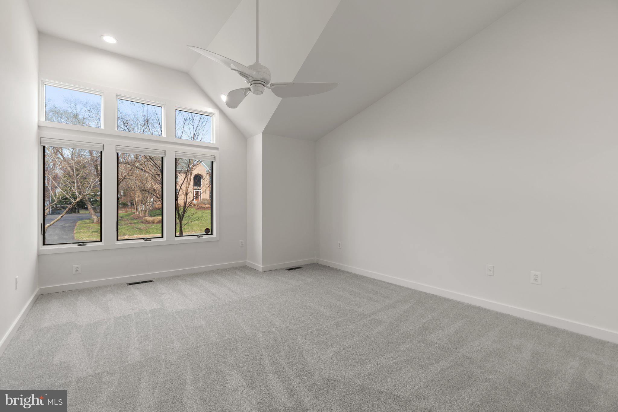 LAKEWOOD ESTATES - Residential