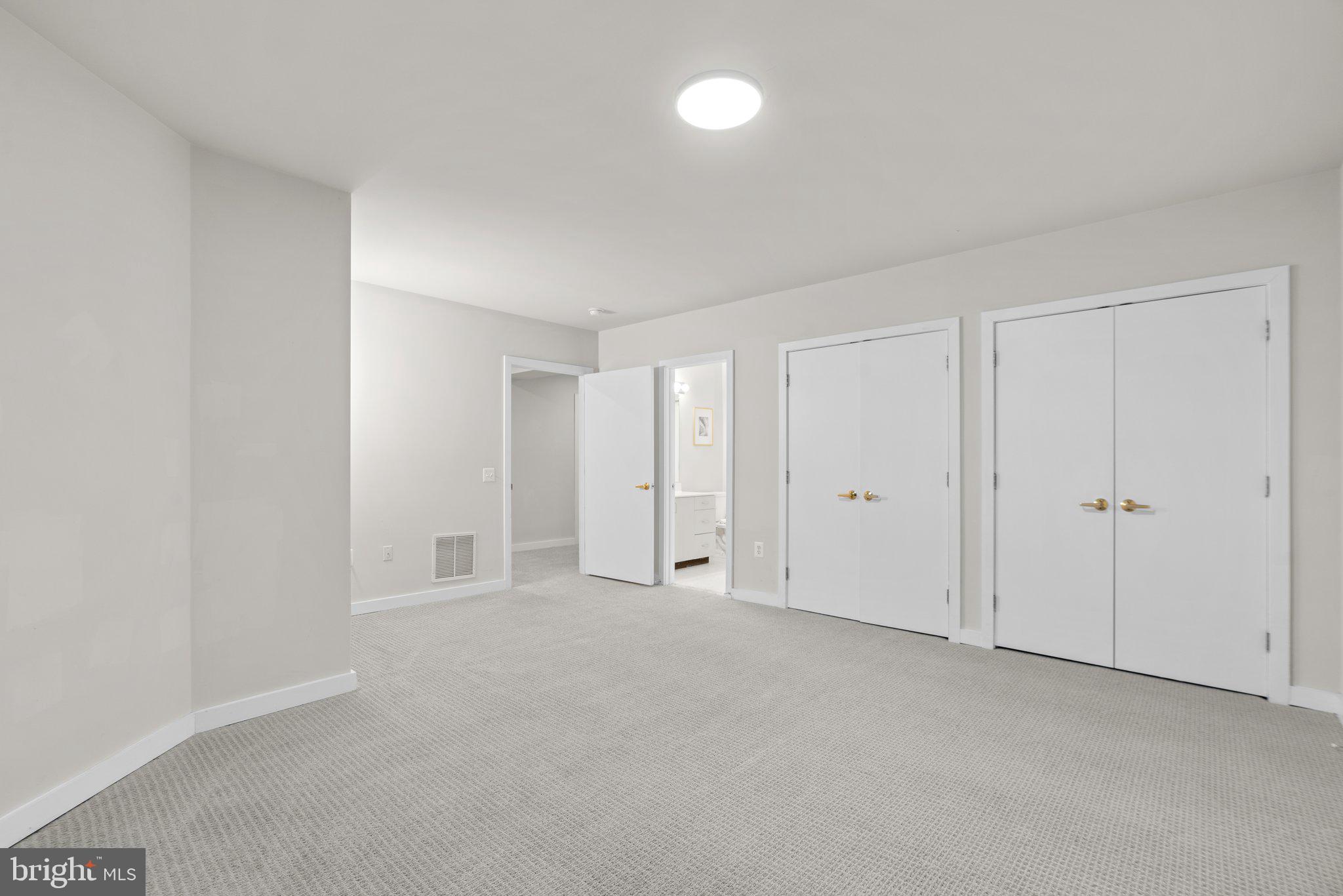 LAKEWOOD ESTATES - Residential