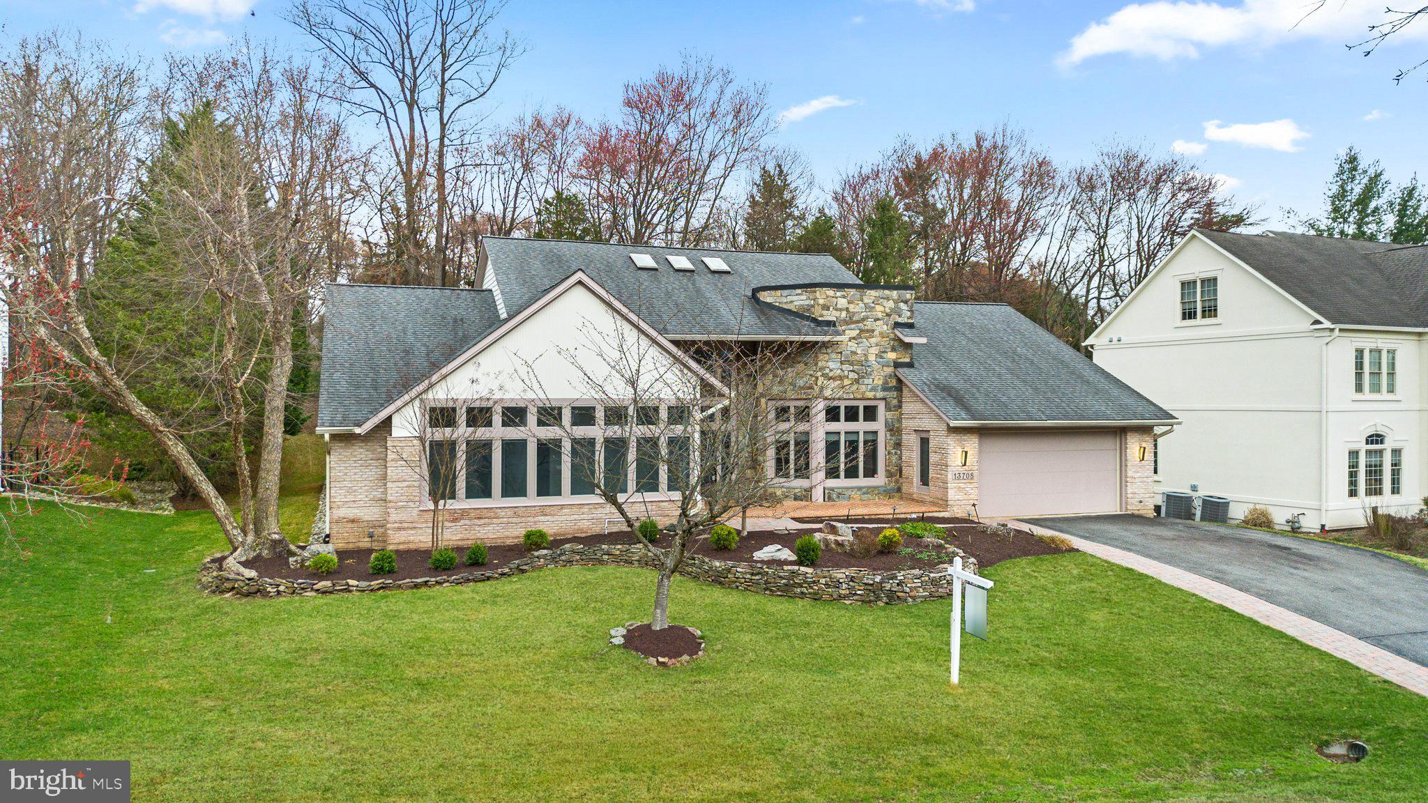 LAKEWOOD ESTATES - Residential