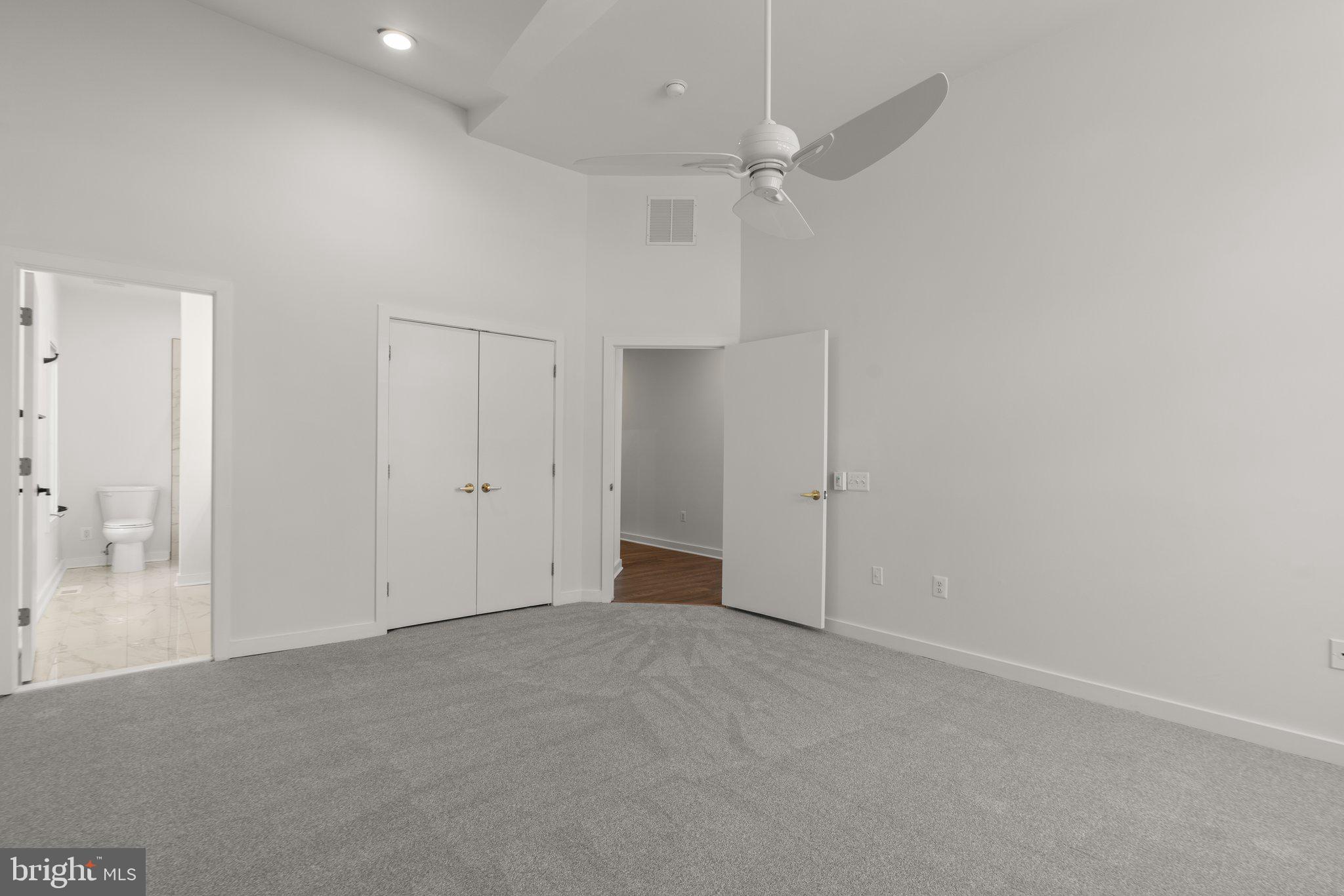 LAKEWOOD ESTATES - Residential