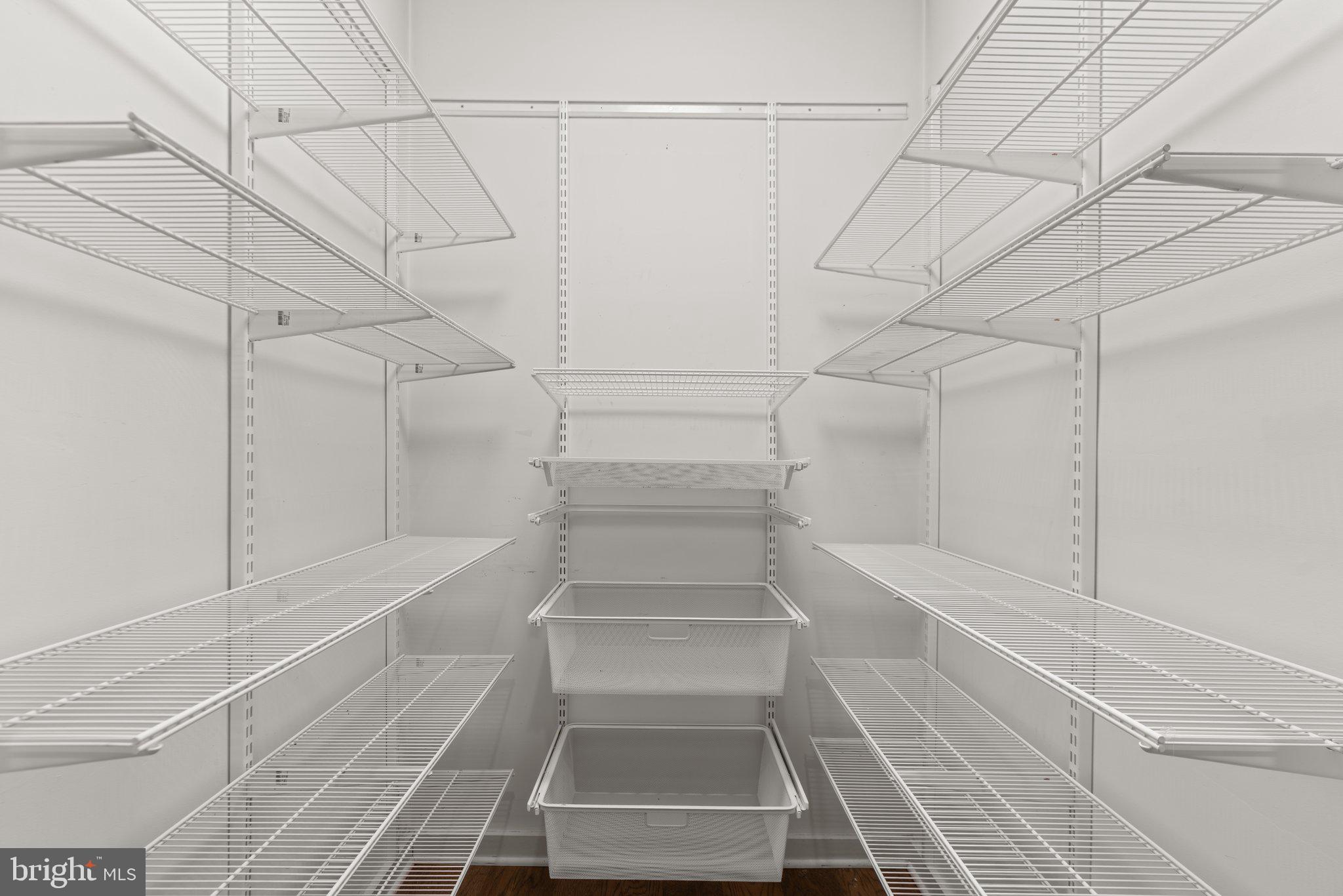 LAKEWOOD ESTATES - Residential