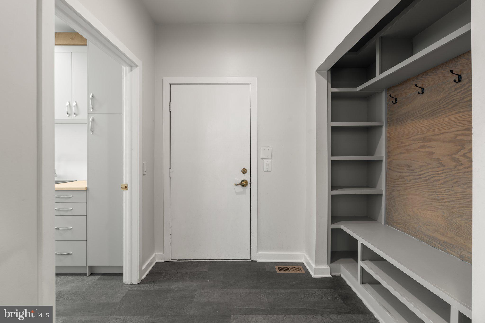 LAKEWOOD ESTATES - Residential