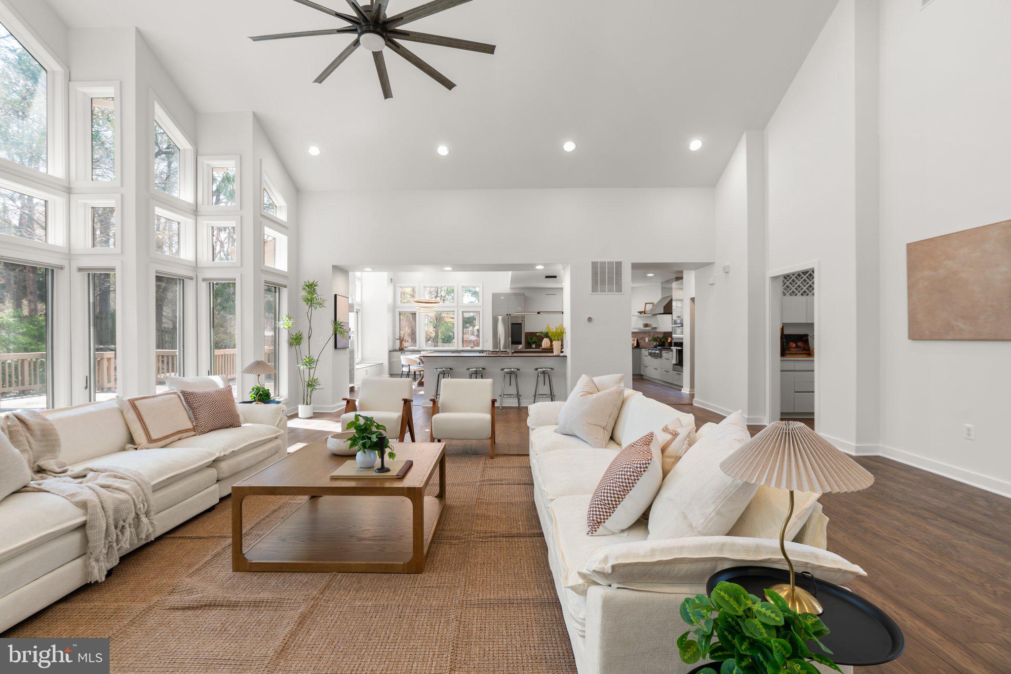 LAKEWOOD ESTATES - Residential