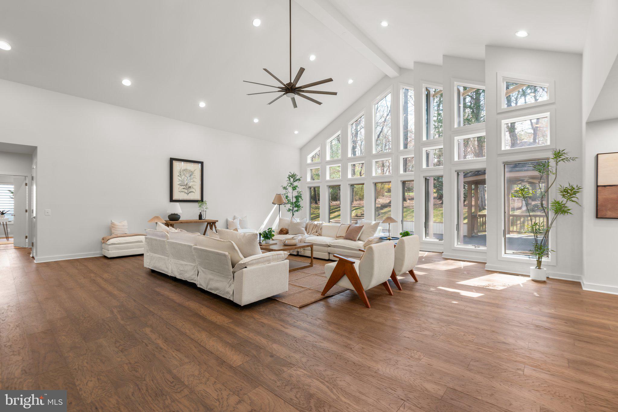 LAKEWOOD ESTATES - Residential