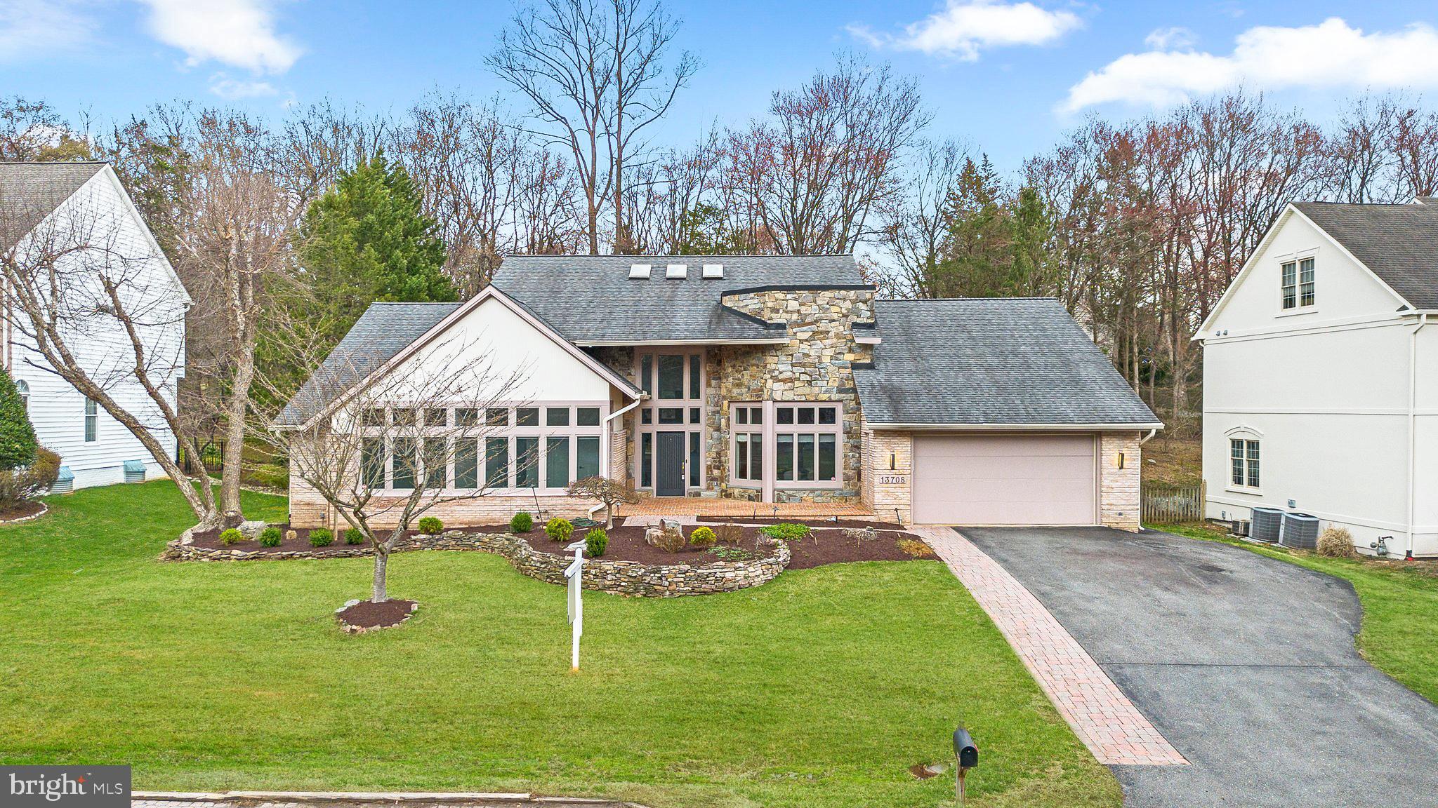 LAKEWOOD ESTATES - Residential