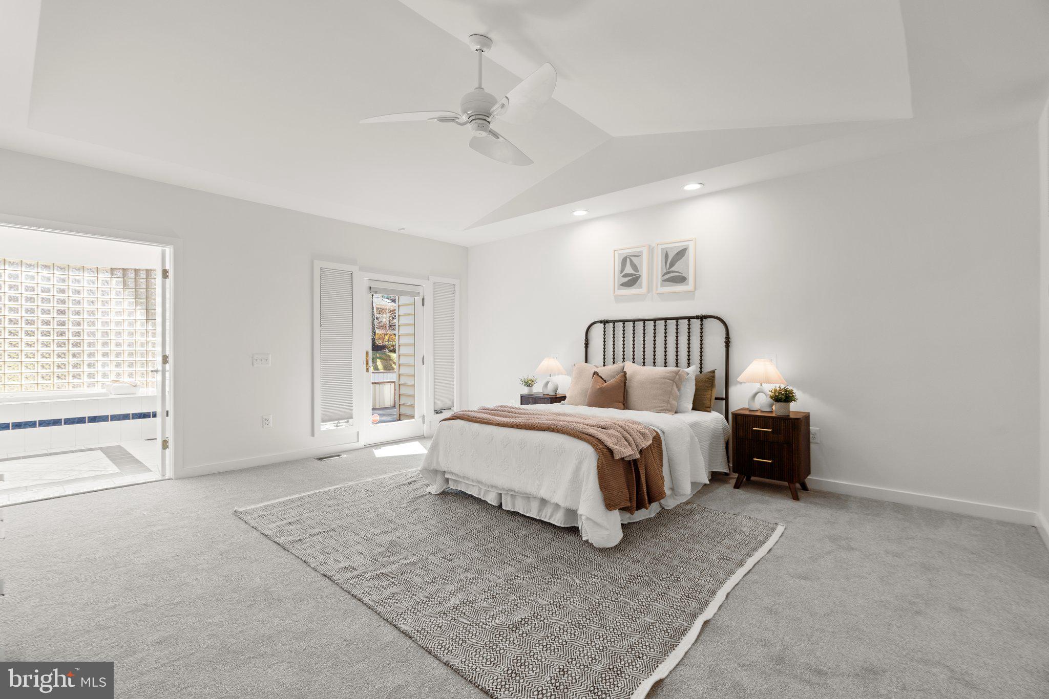 LAKEWOOD ESTATES - Residential