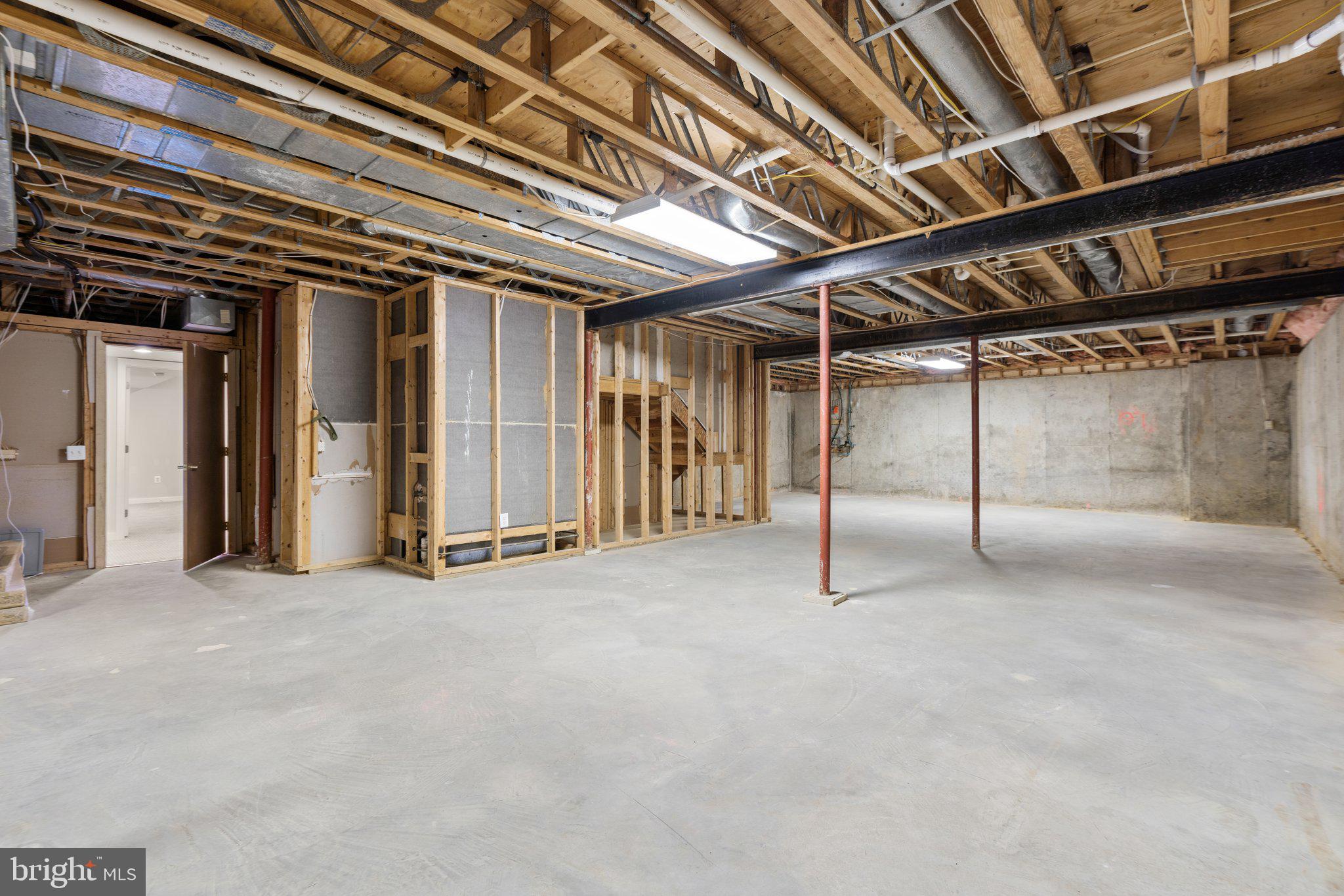 LAKEWOOD ESTATES - Residential