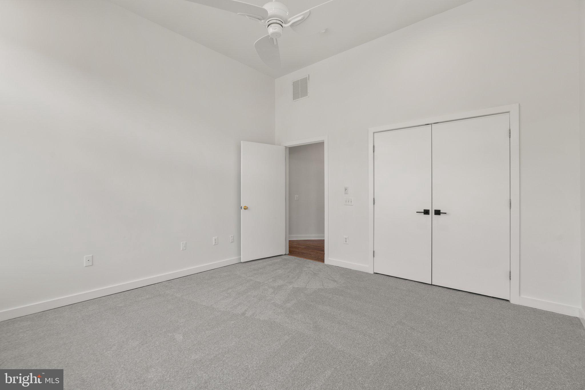 LAKEWOOD ESTATES - Residential