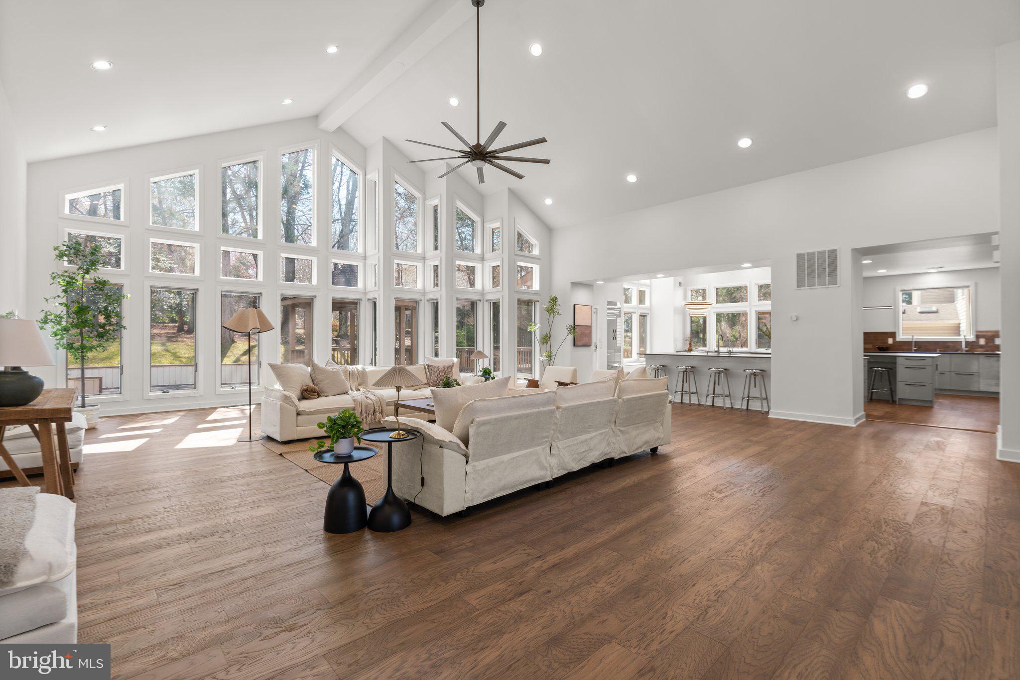 LAKEWOOD ESTATES - Residential