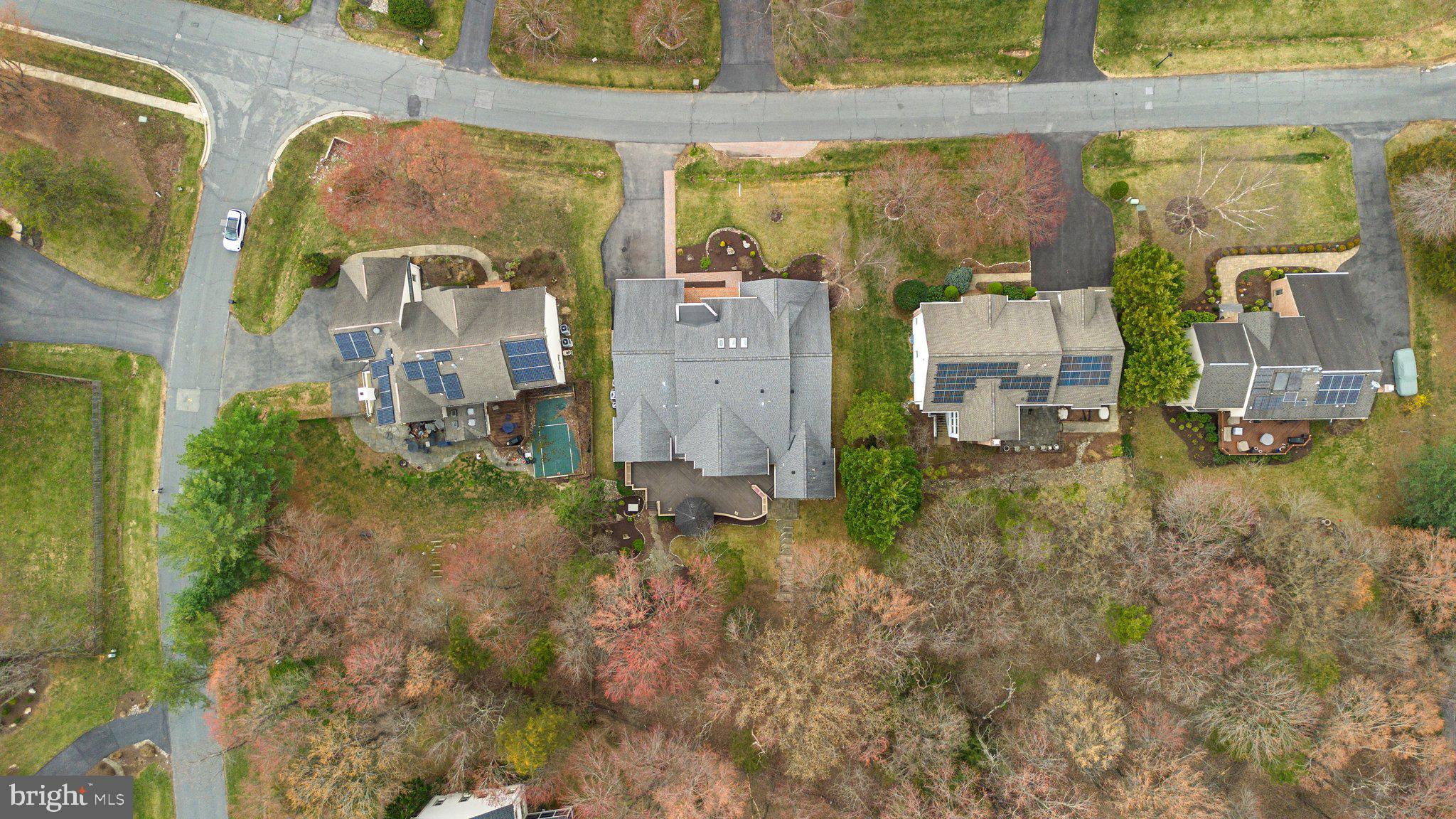 LAKEWOOD ESTATES - Residential