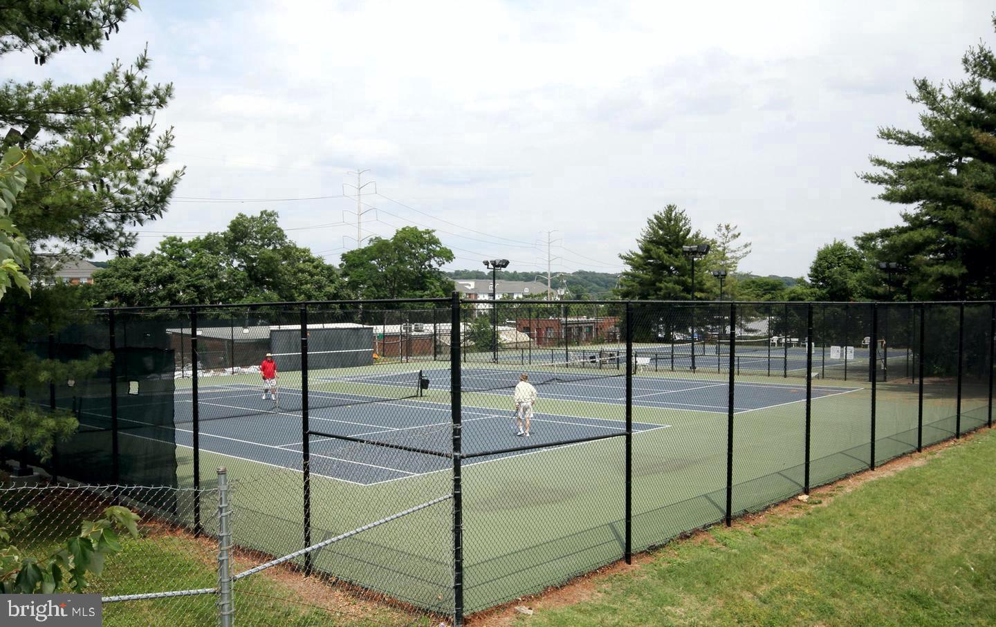 PARKFAIRFAX - Residential Lease